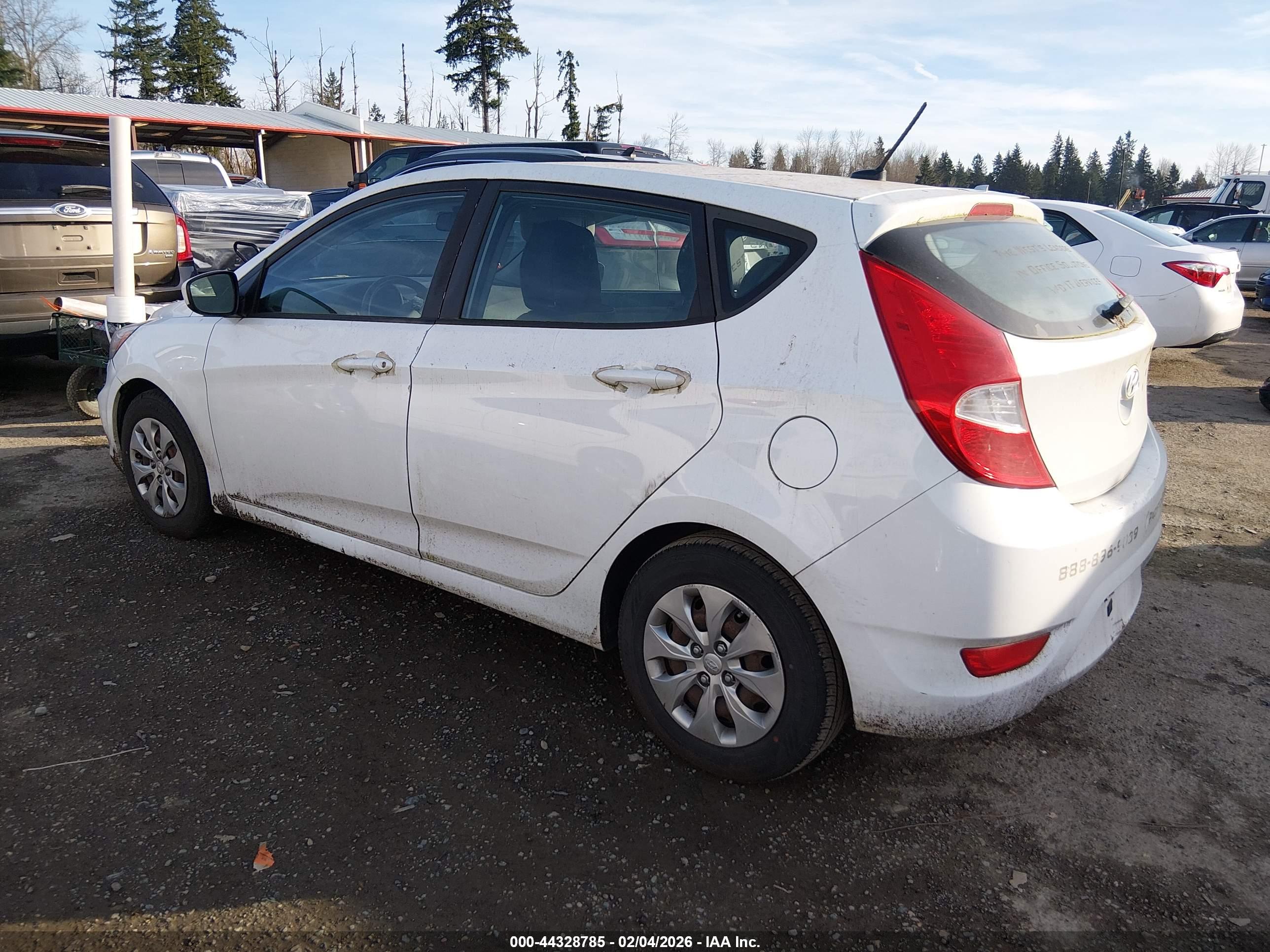 HYUNDAI ACCENT image 3