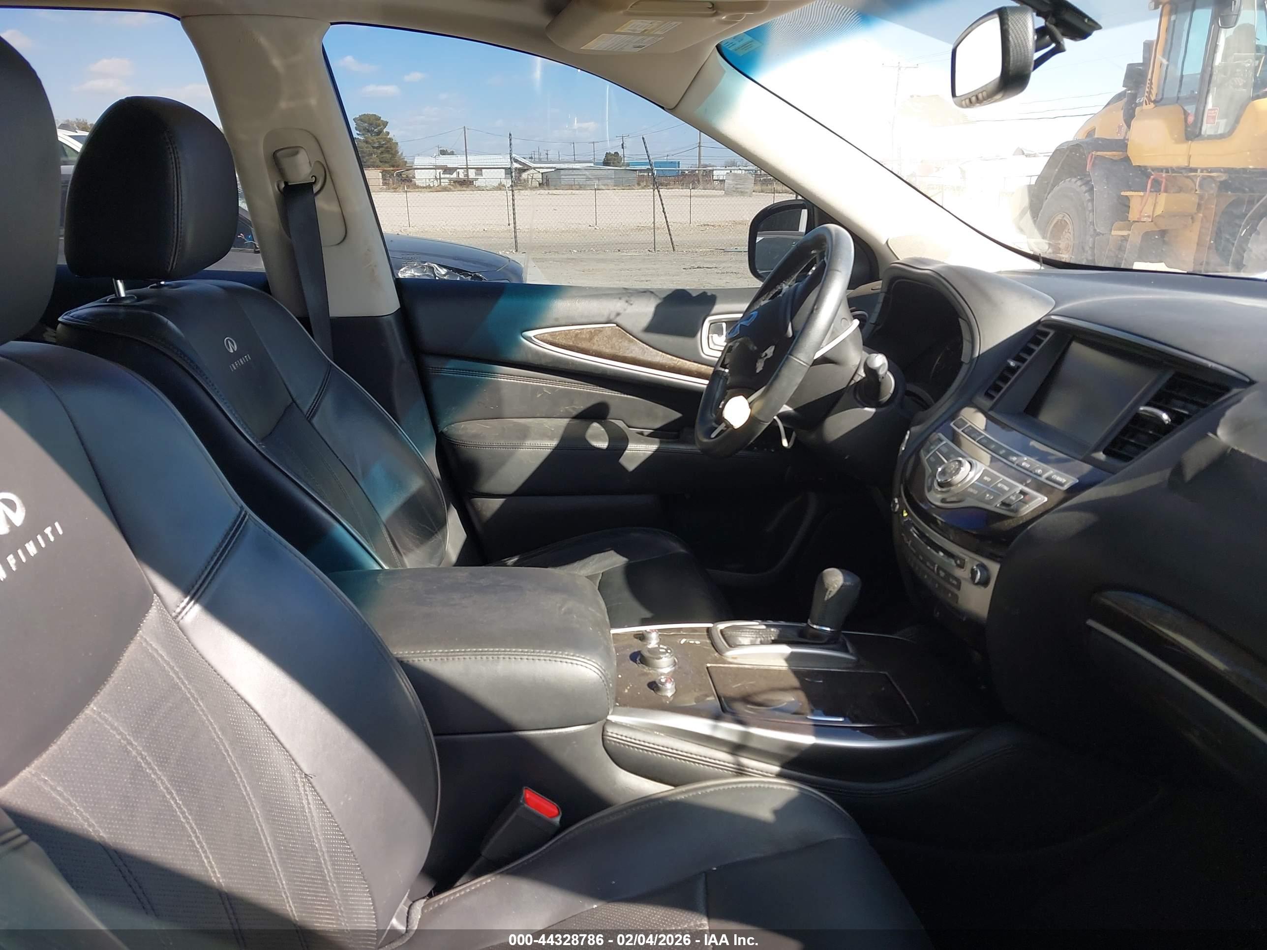 INFINITI JX35 image 5