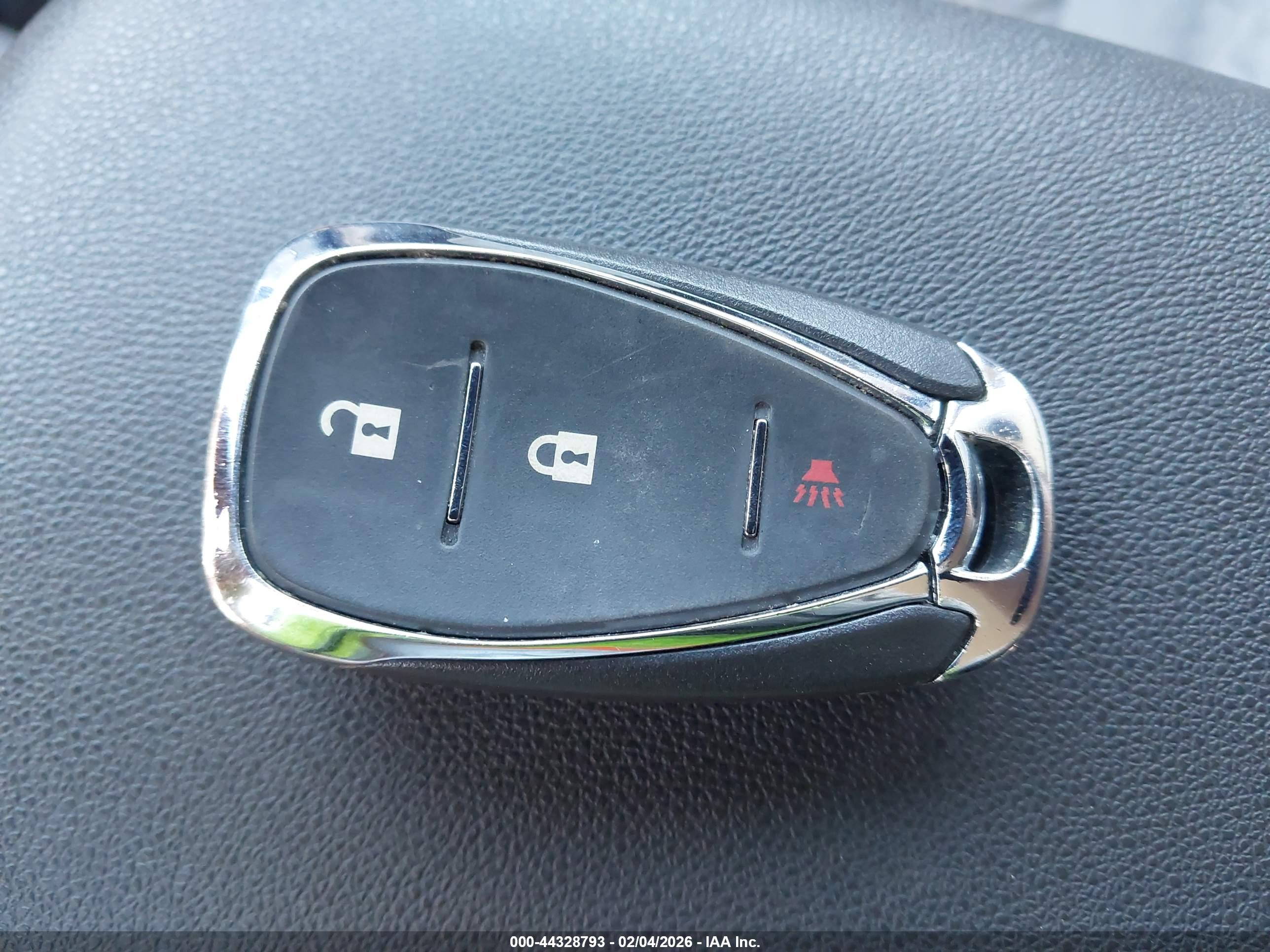 CHEVROLET EQUINOX image 11