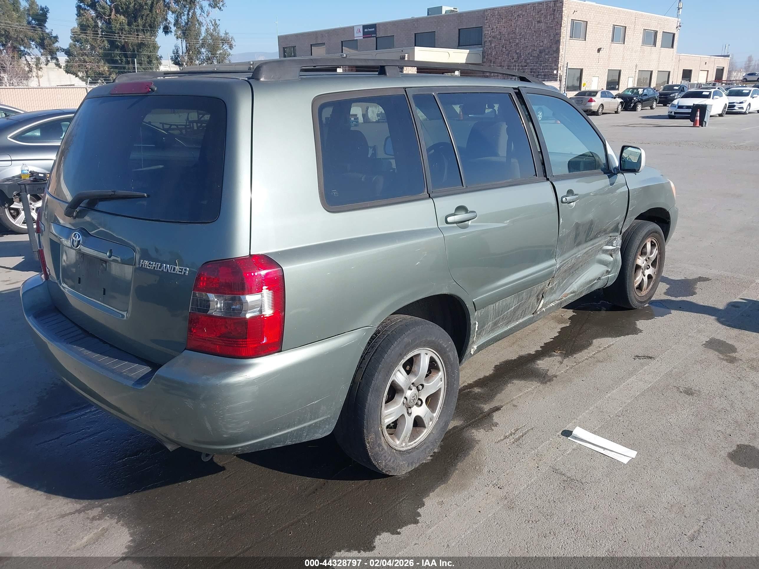 TOYOTA HIGHLANDER image 4