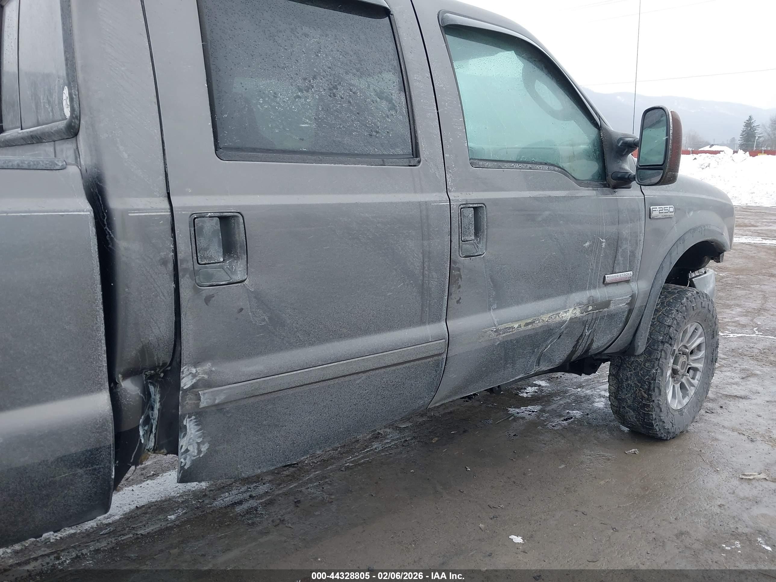FORD F-250 image 6
