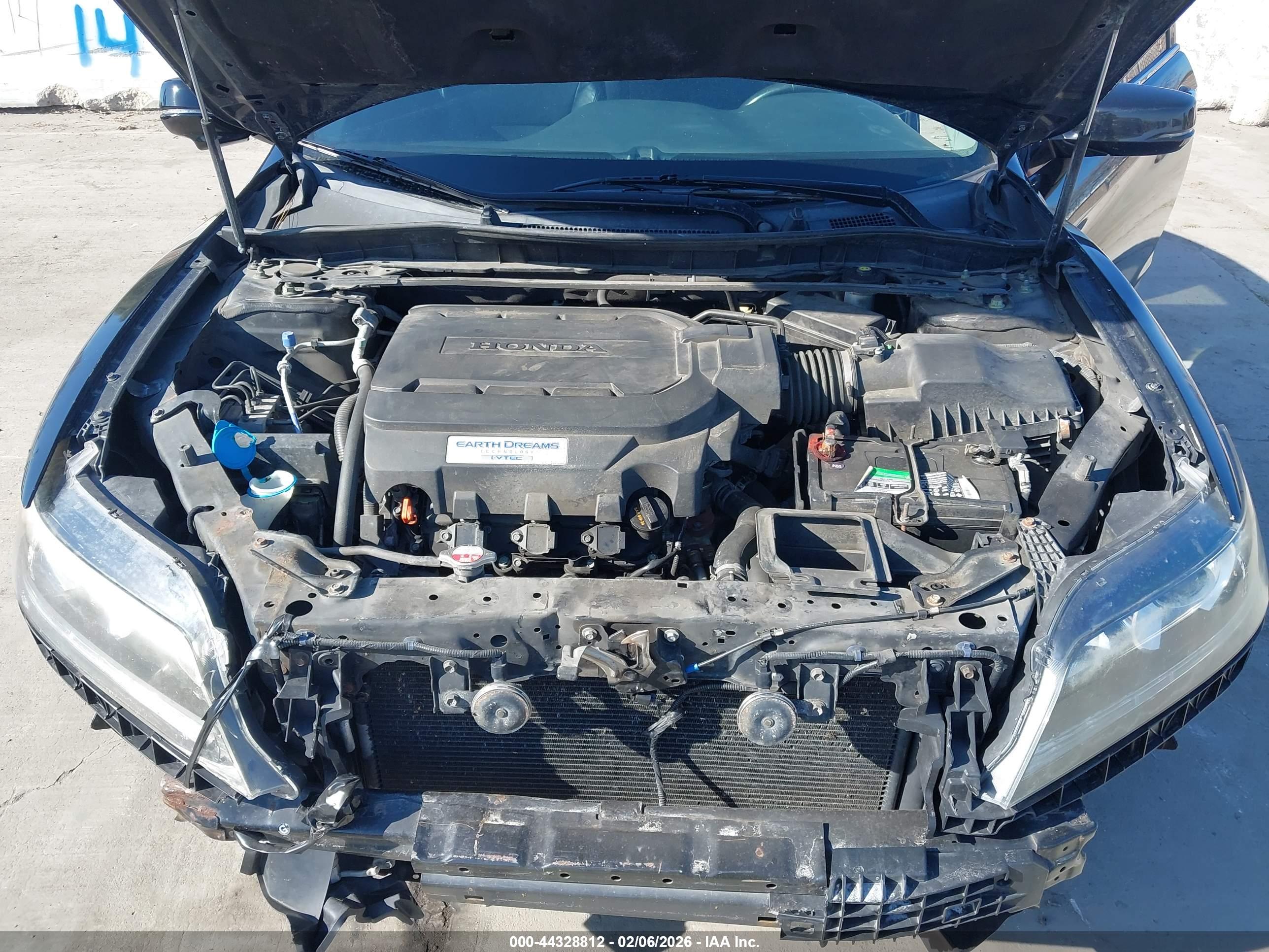 HONDA ACCORD image 10