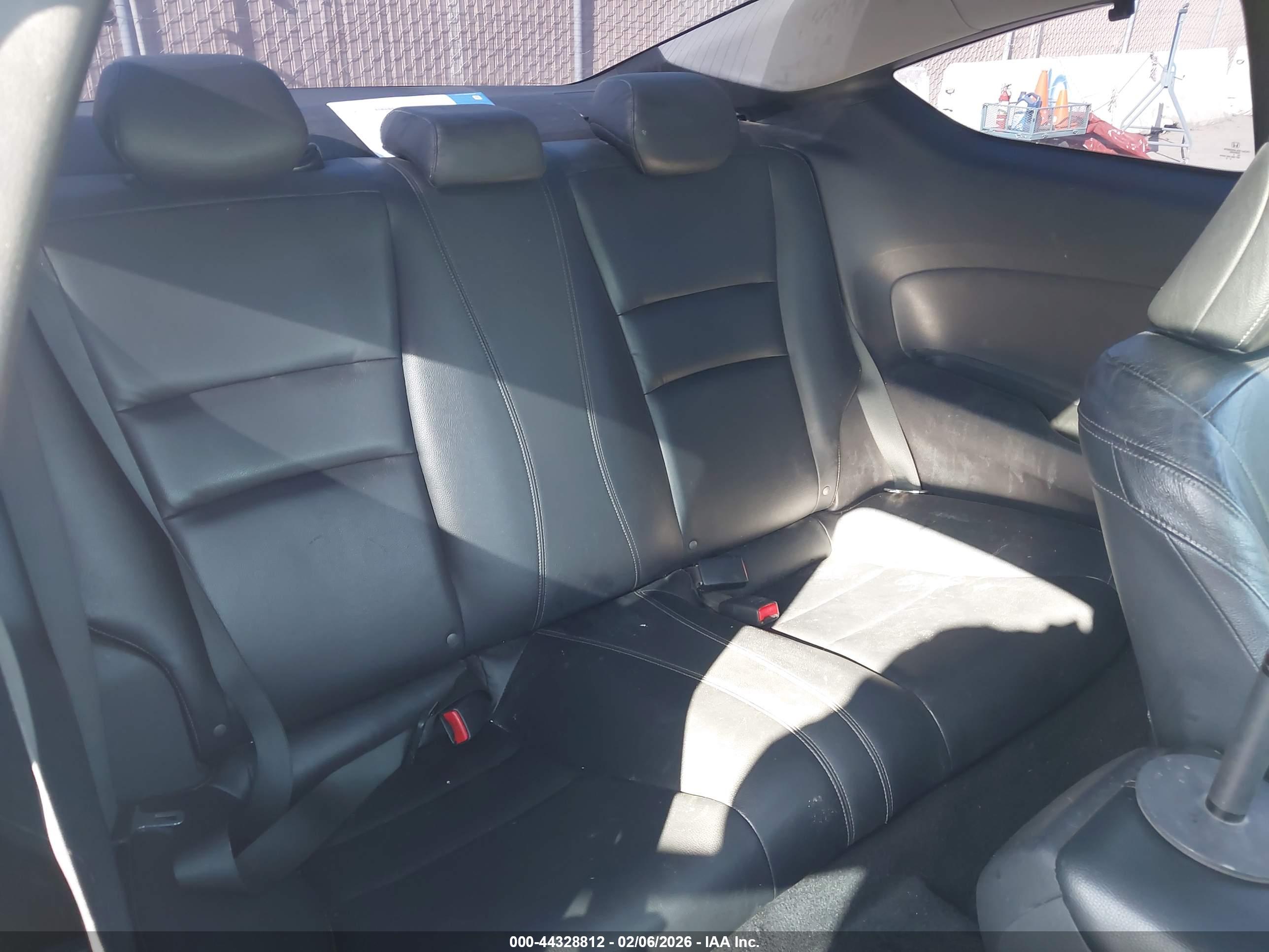 HONDA ACCORD image 8