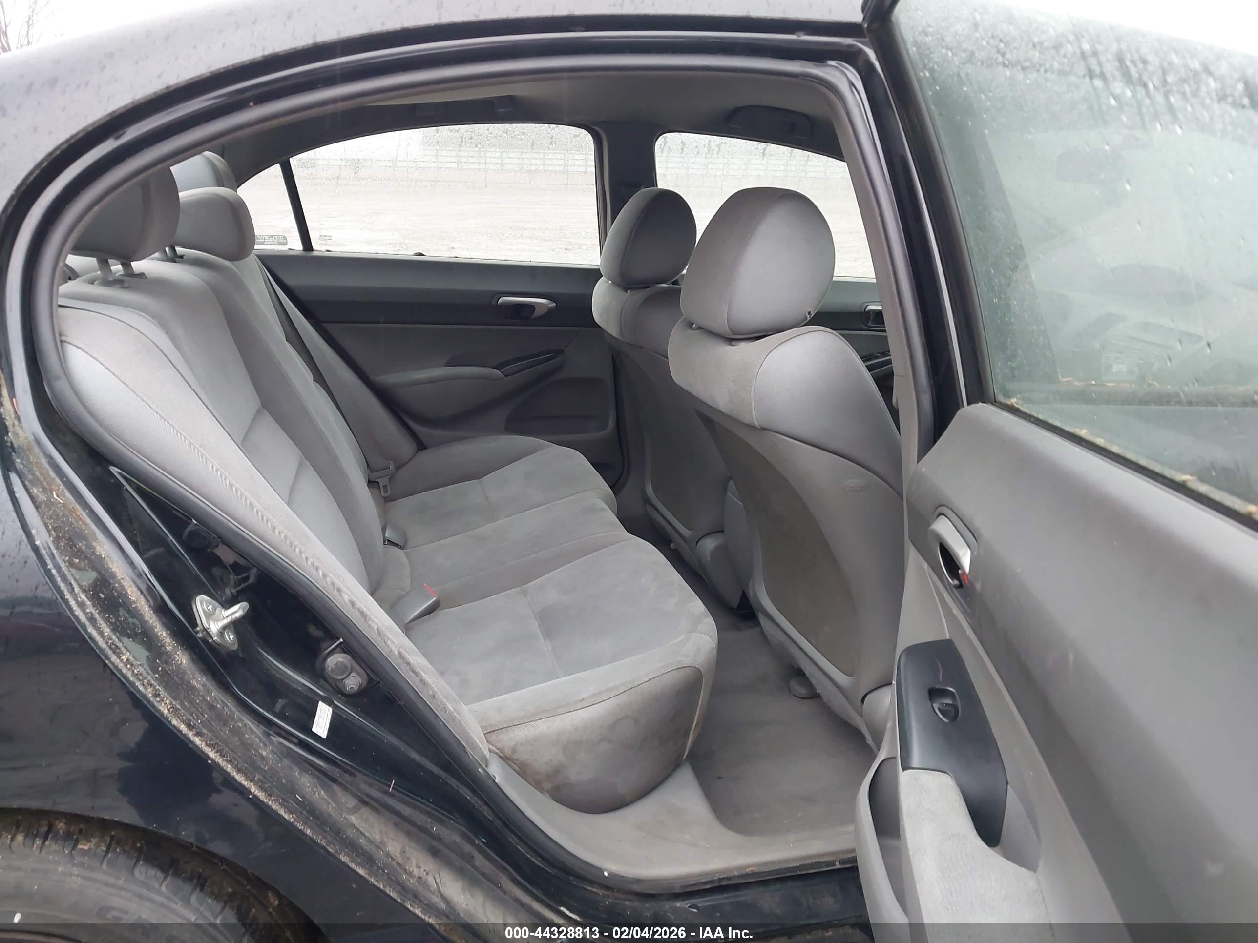 HONDA CIVIC image 8