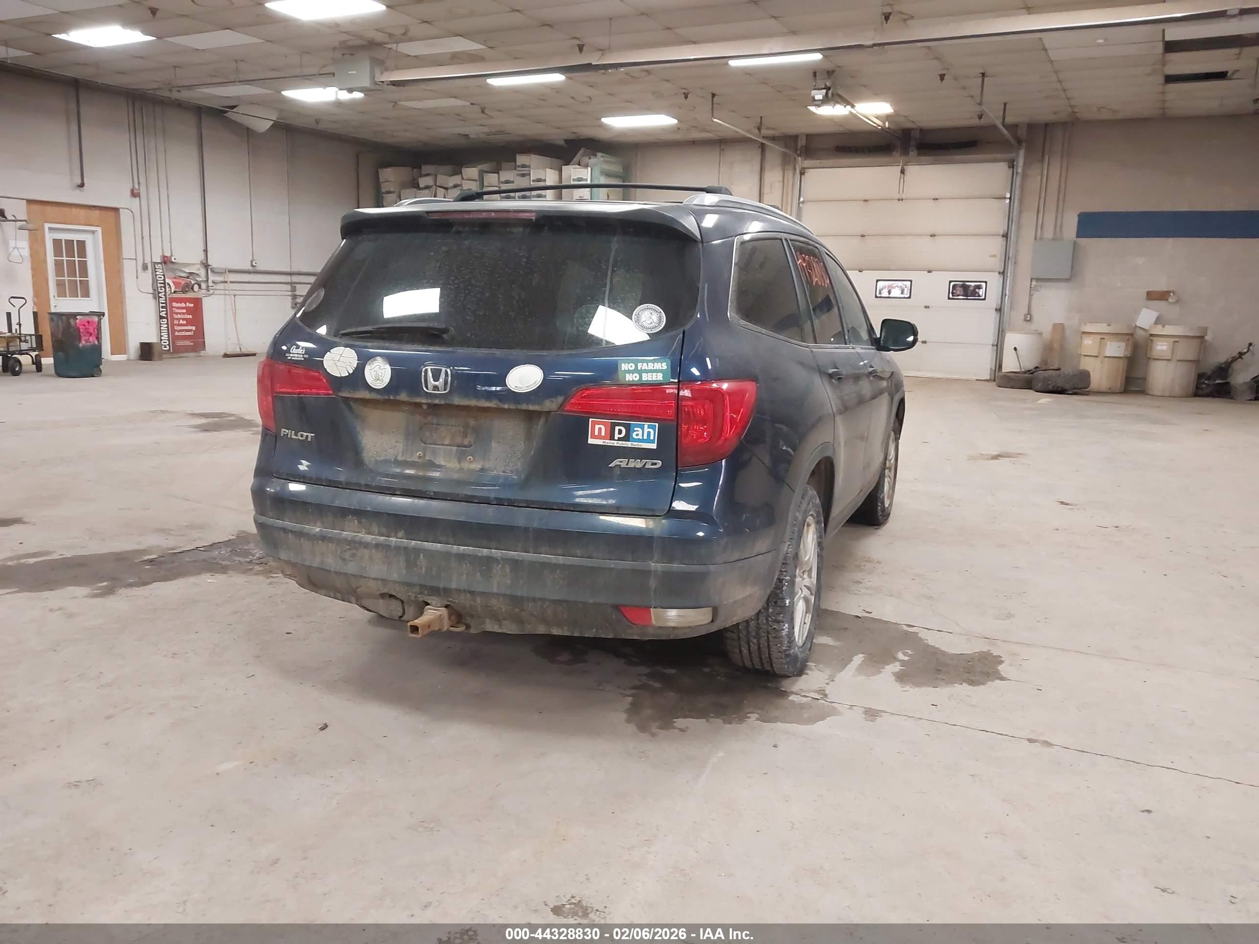 HONDA PILOT image 4