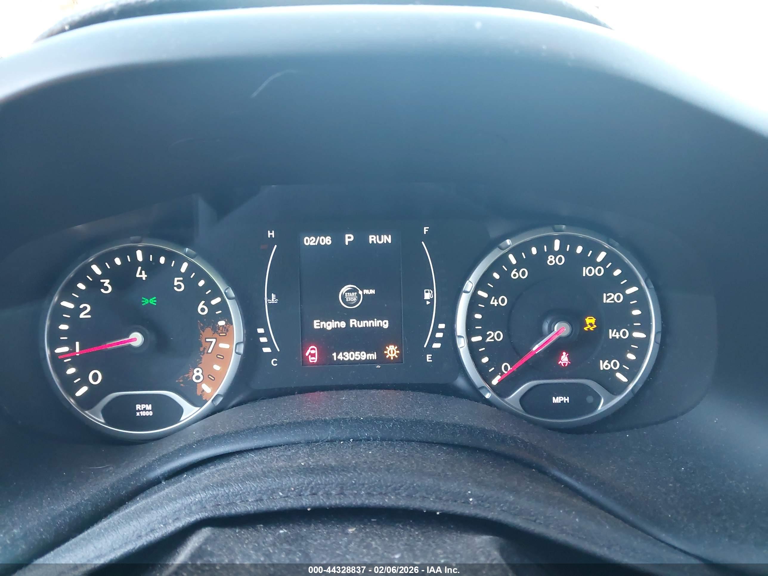 JEEP RENEGADE image 7
