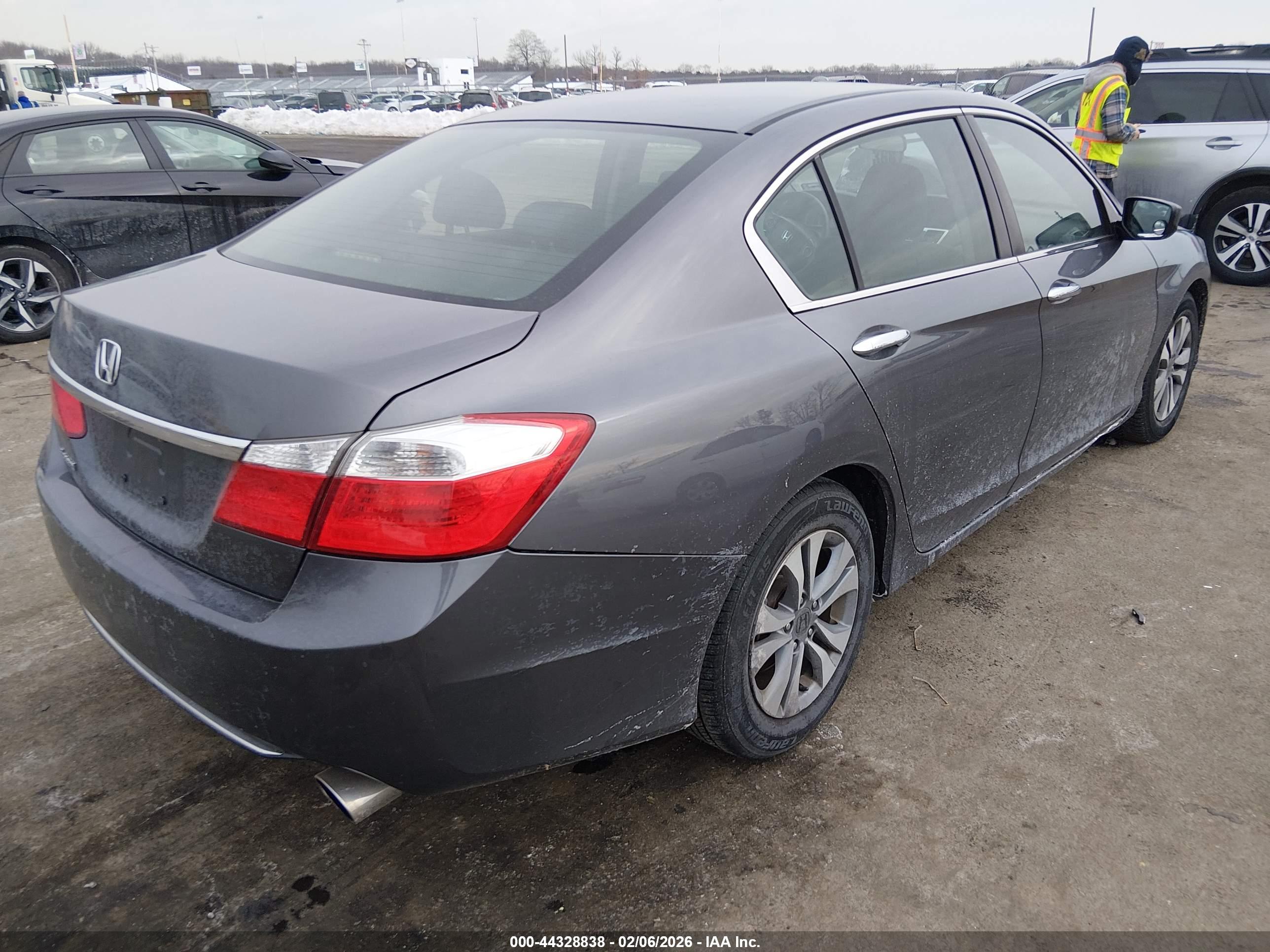 HONDA ACCORD image 4