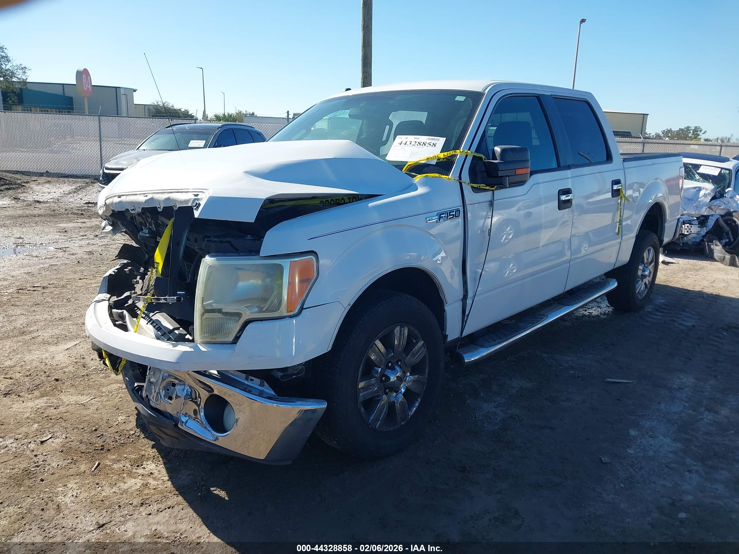 FORD F-150 image 2