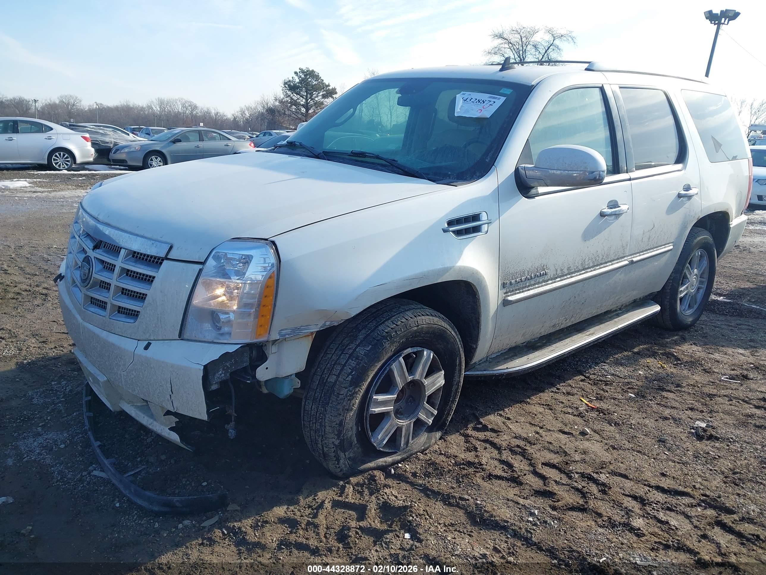 CADILLAC ESCALADE image 2