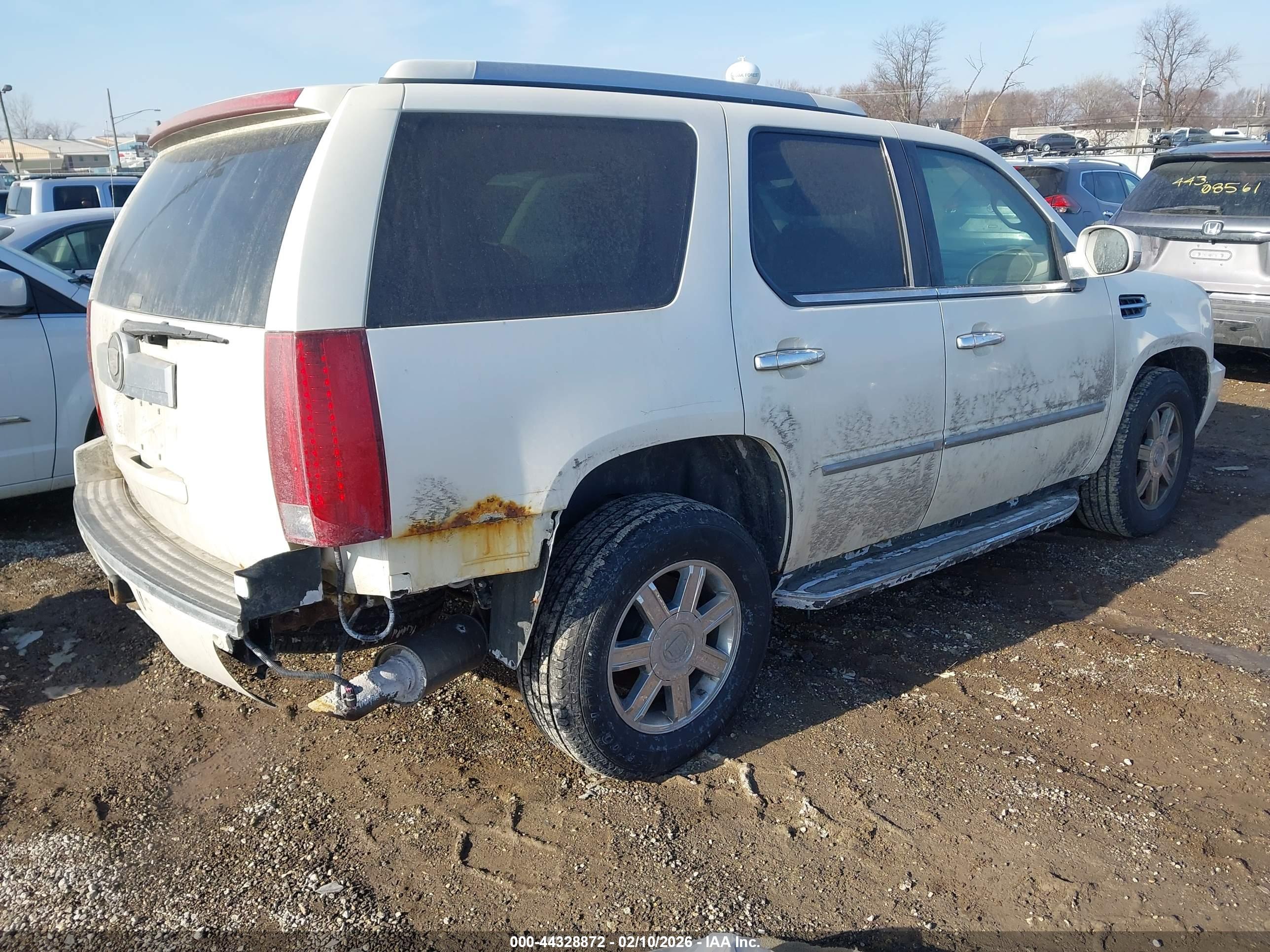 CADILLAC ESCALADE image 4