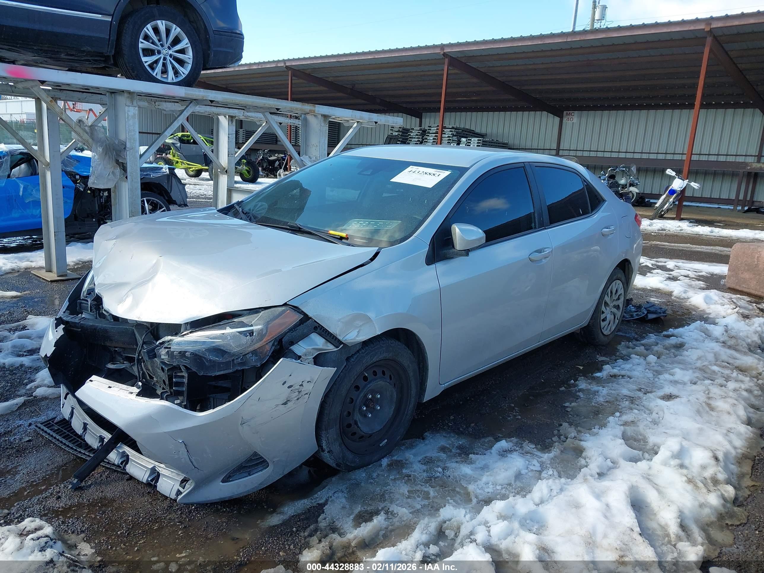 TOYOTA COROLLA image 2
