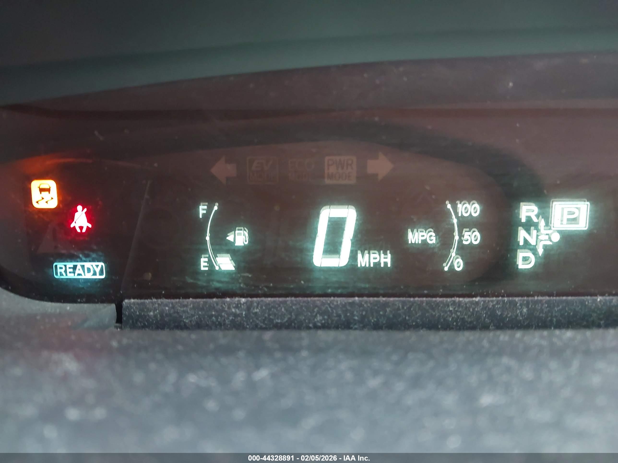TOYOTA PRIUS image 7