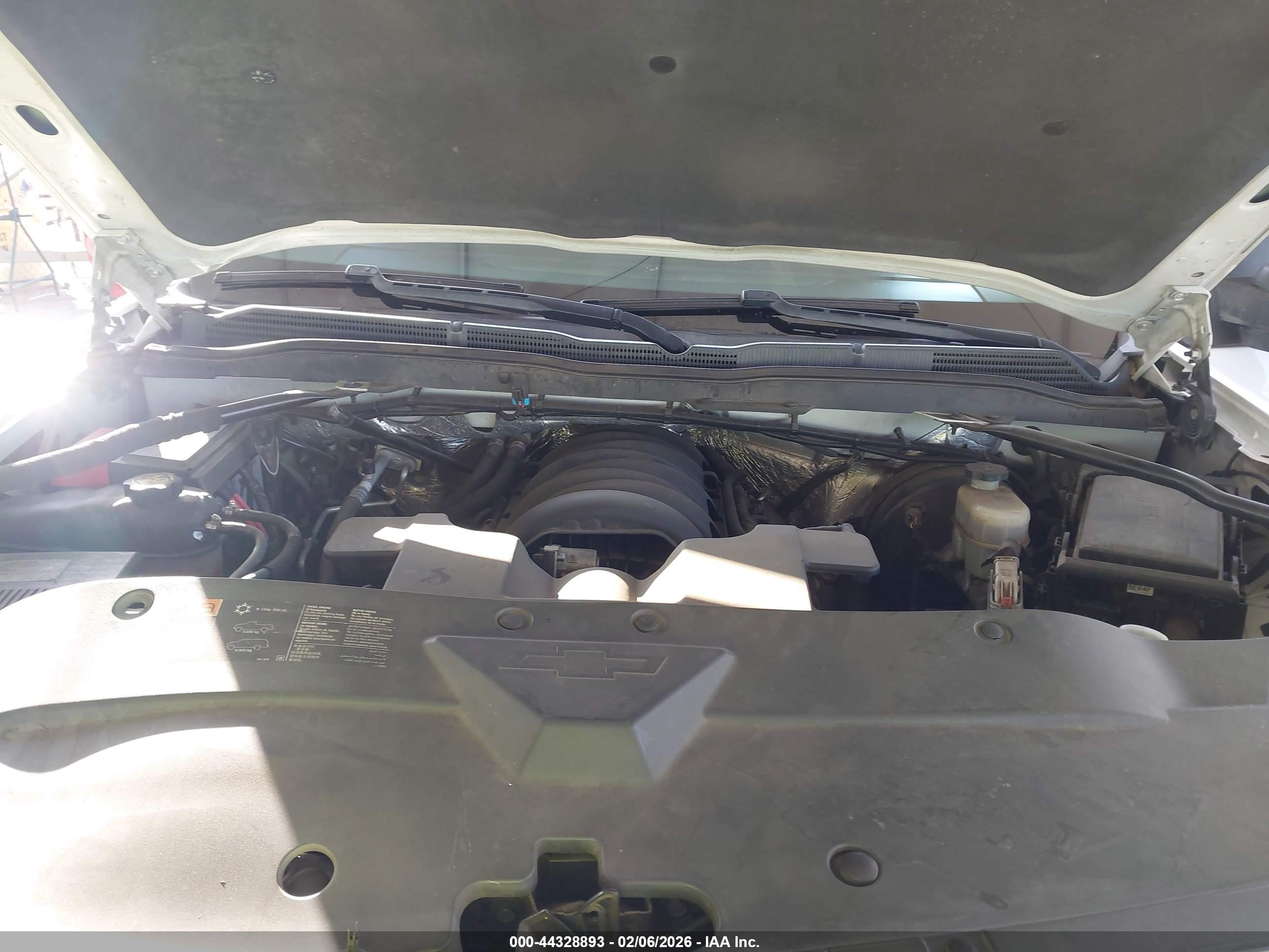 CHEVROLET SILVERADO image 10