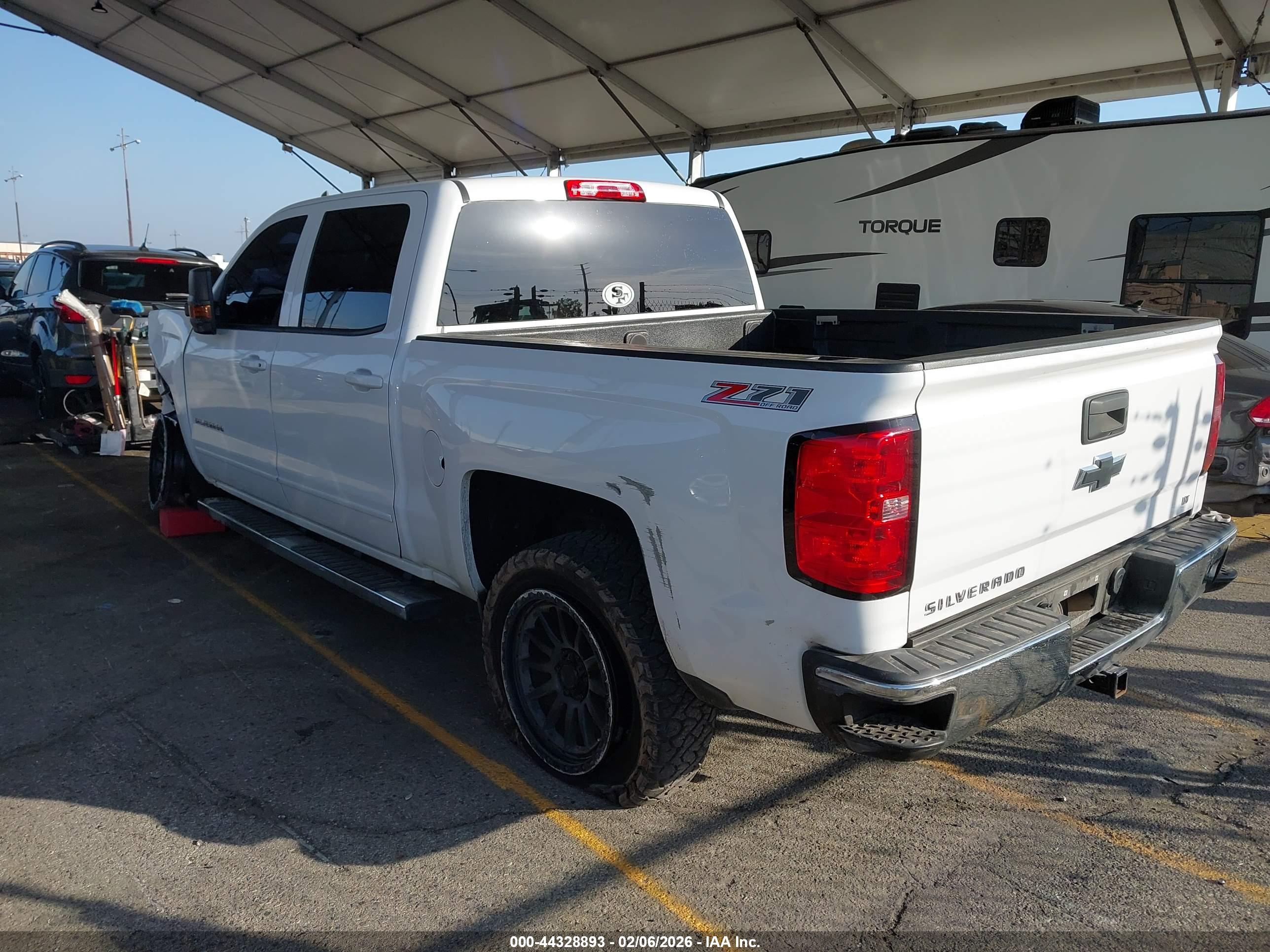 CHEVROLET SILVERADO image 3