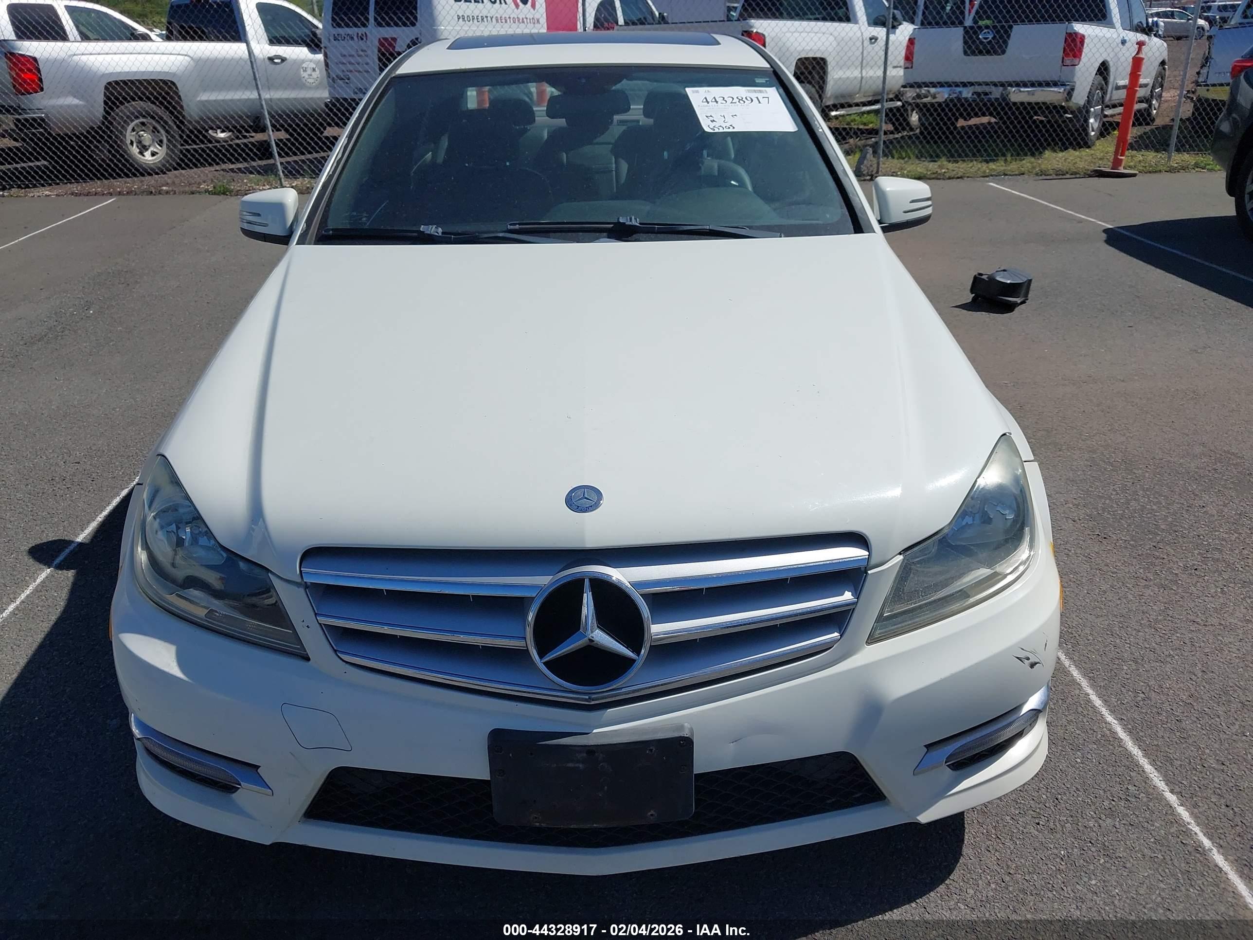 MERCEDES-BENZ C image 6