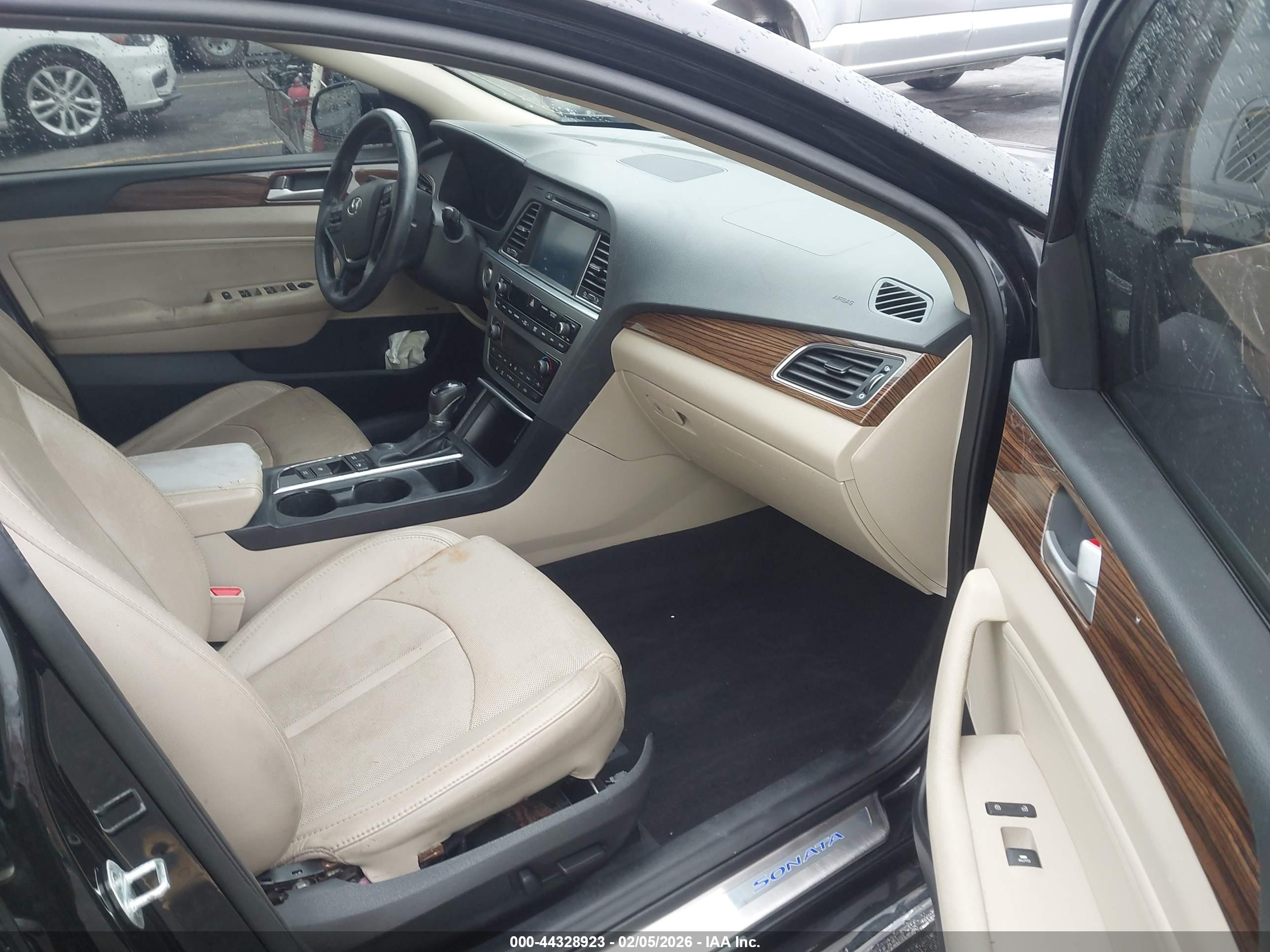 HYUNDAI SONATA image 5