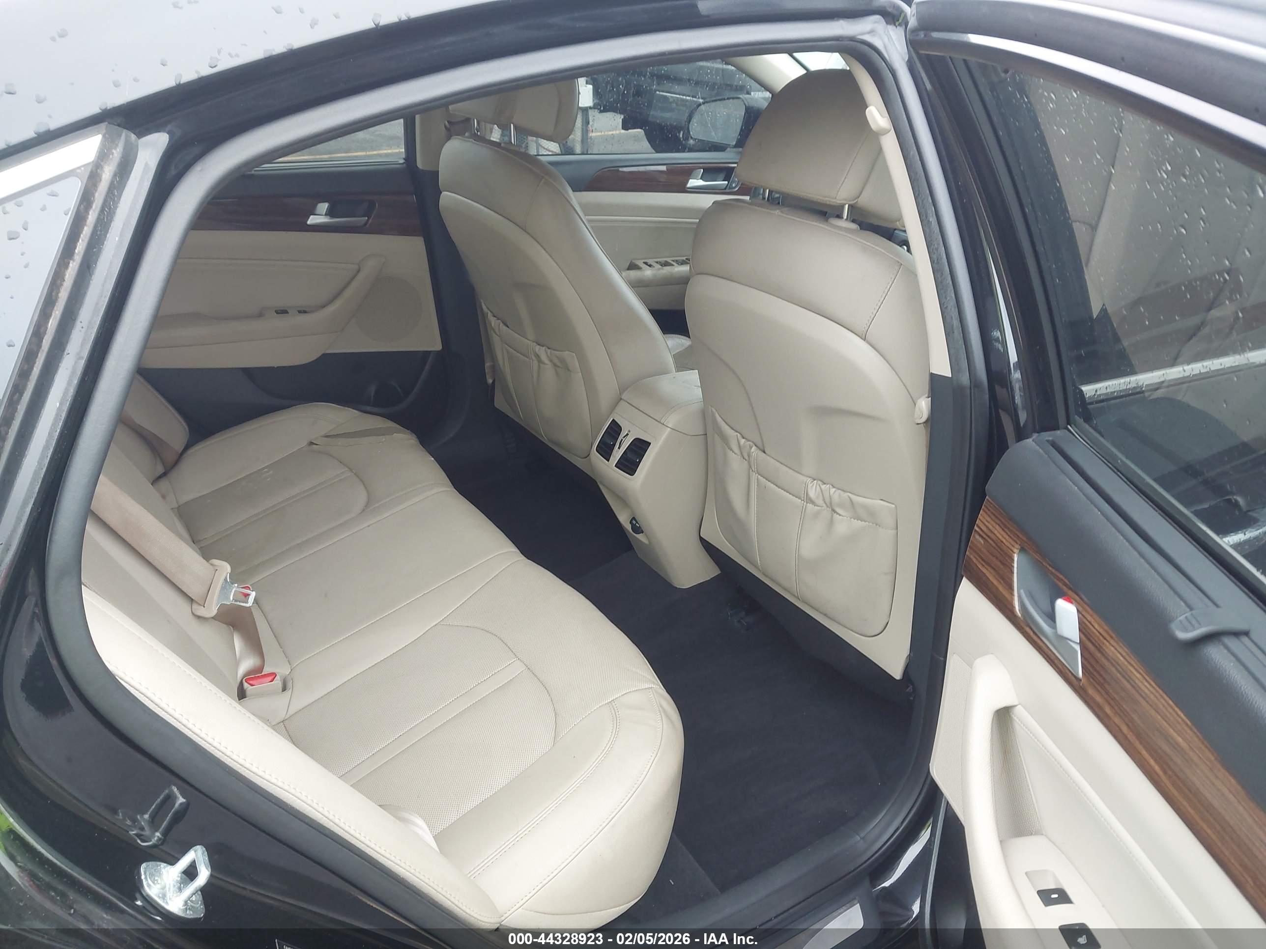 HYUNDAI SONATA image 8