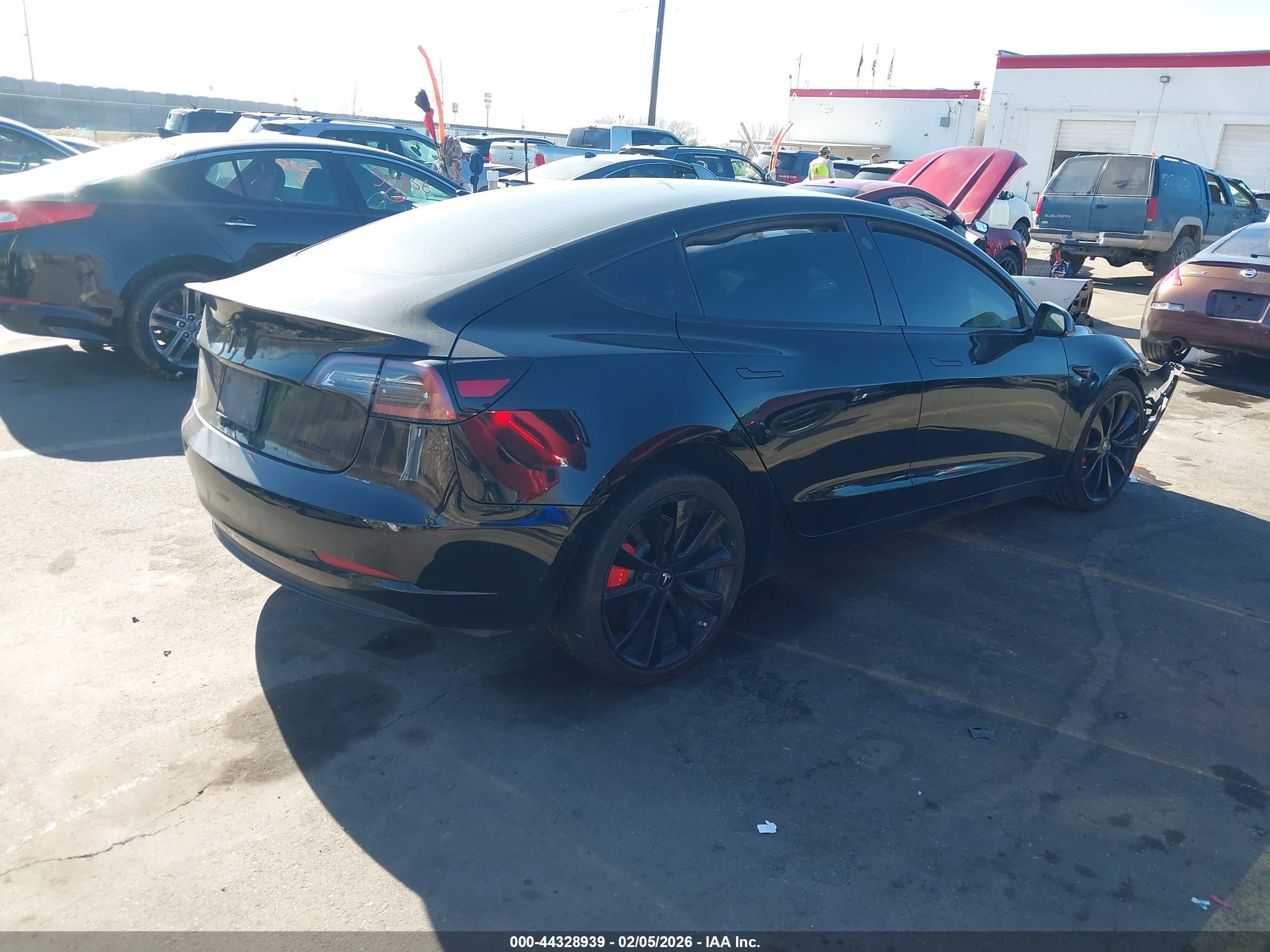 TESLA MODEL image 4