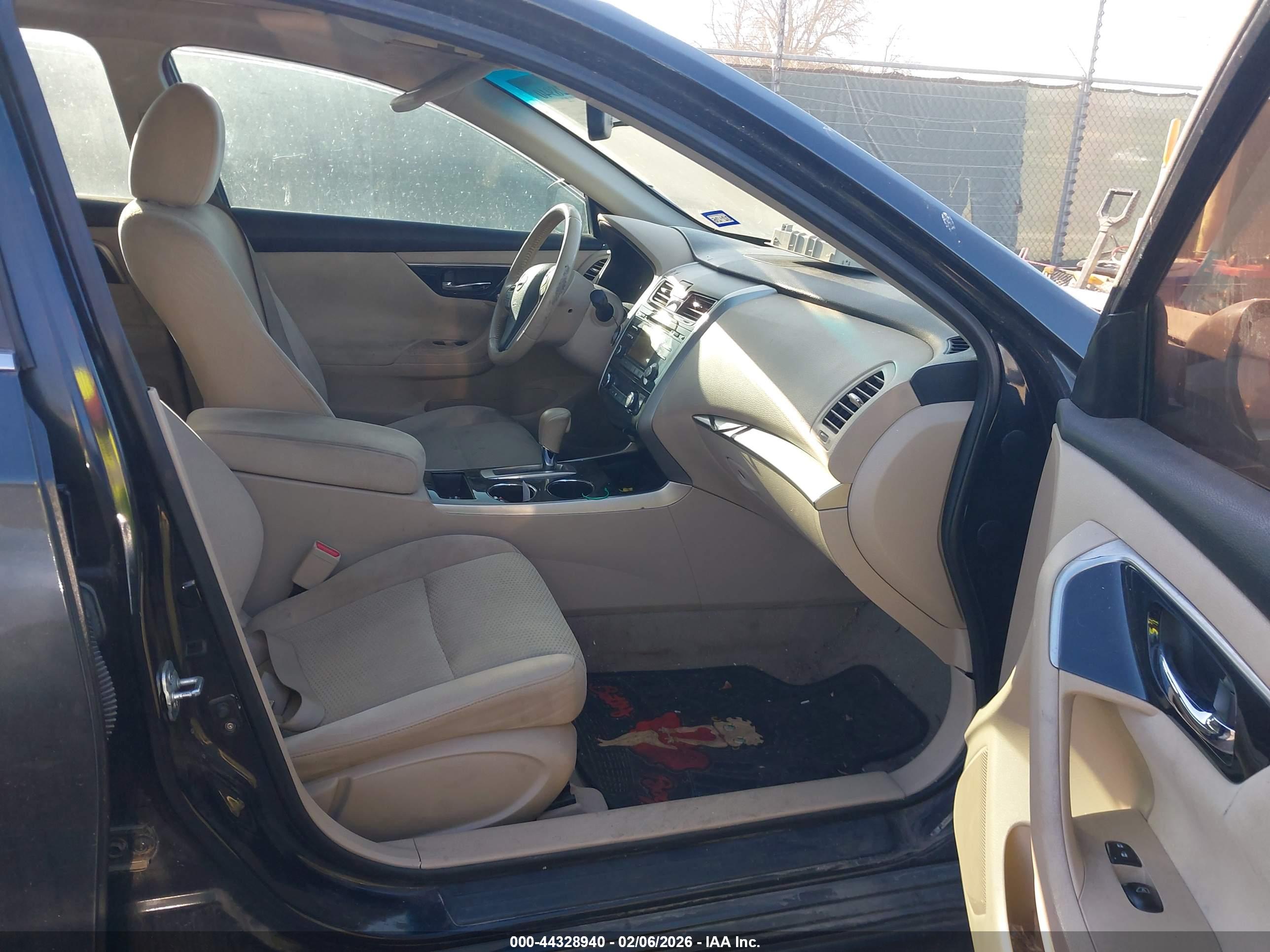 NISSAN ALTIMA image 5