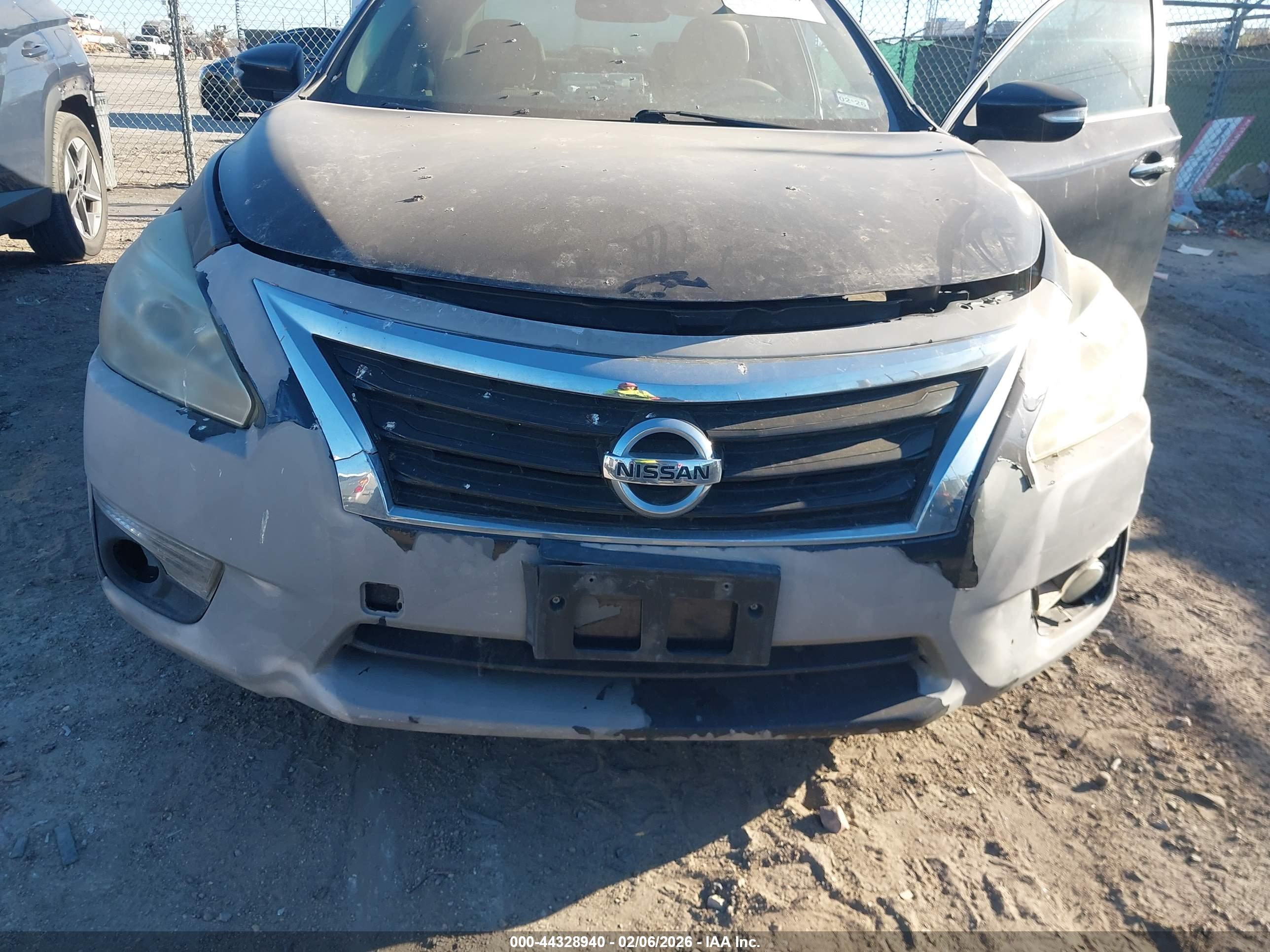NISSAN ALTIMA image 6