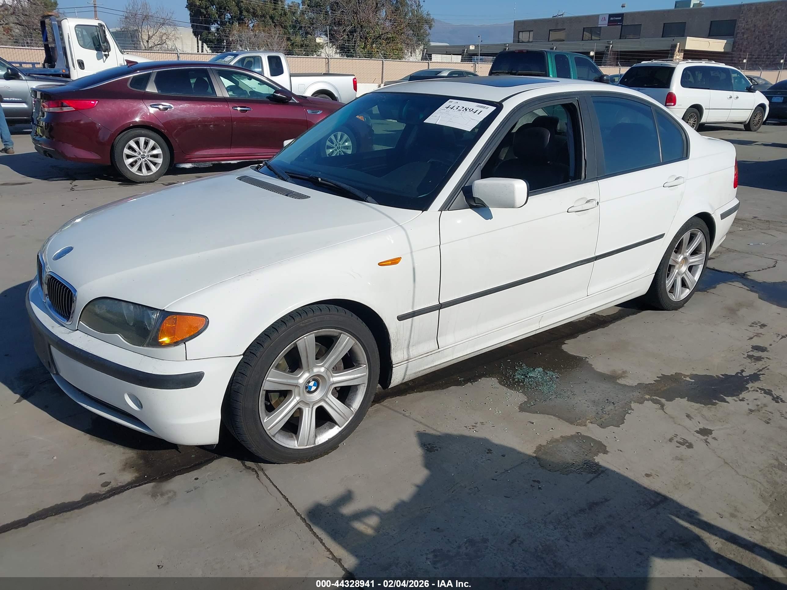 BMW 325I image 2
