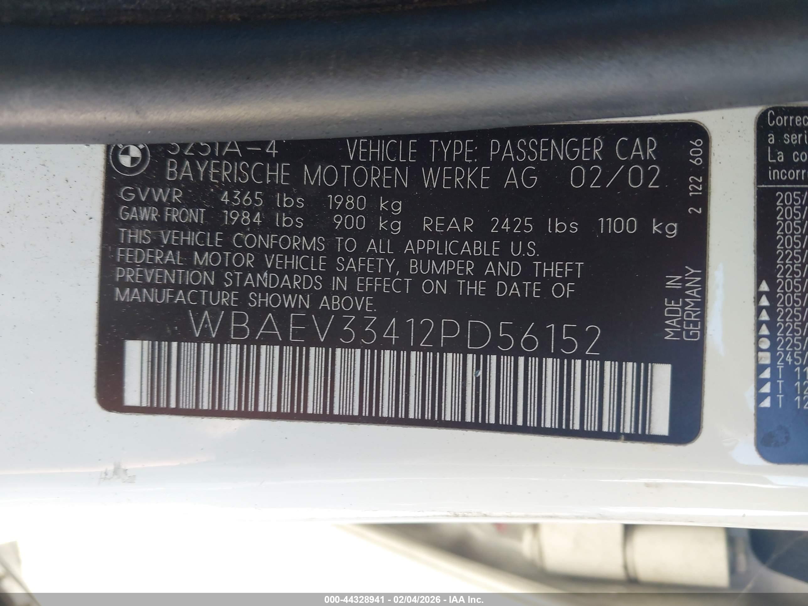 BMW 325I image 9
