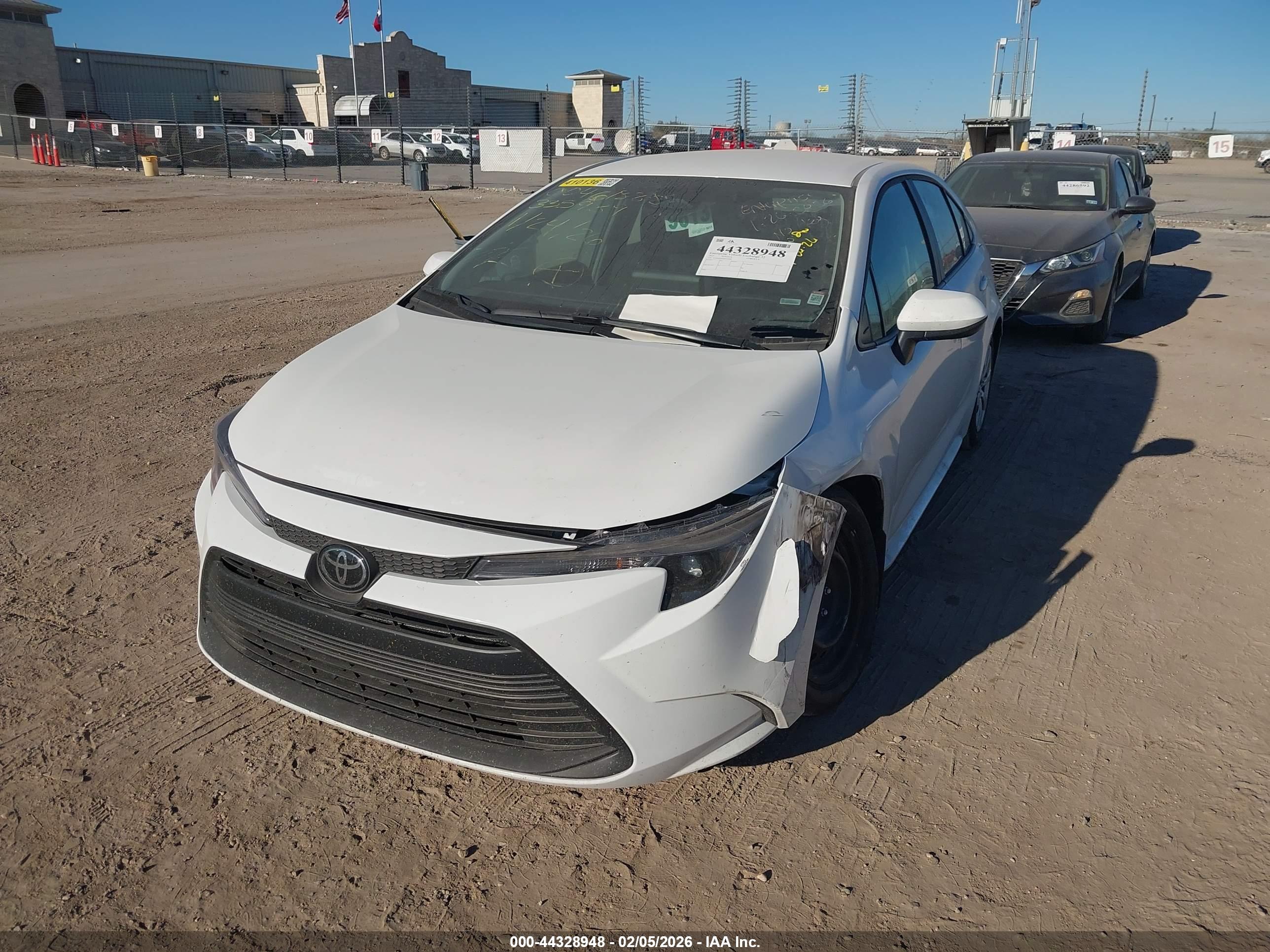 TOYOTA COROLLA image 2