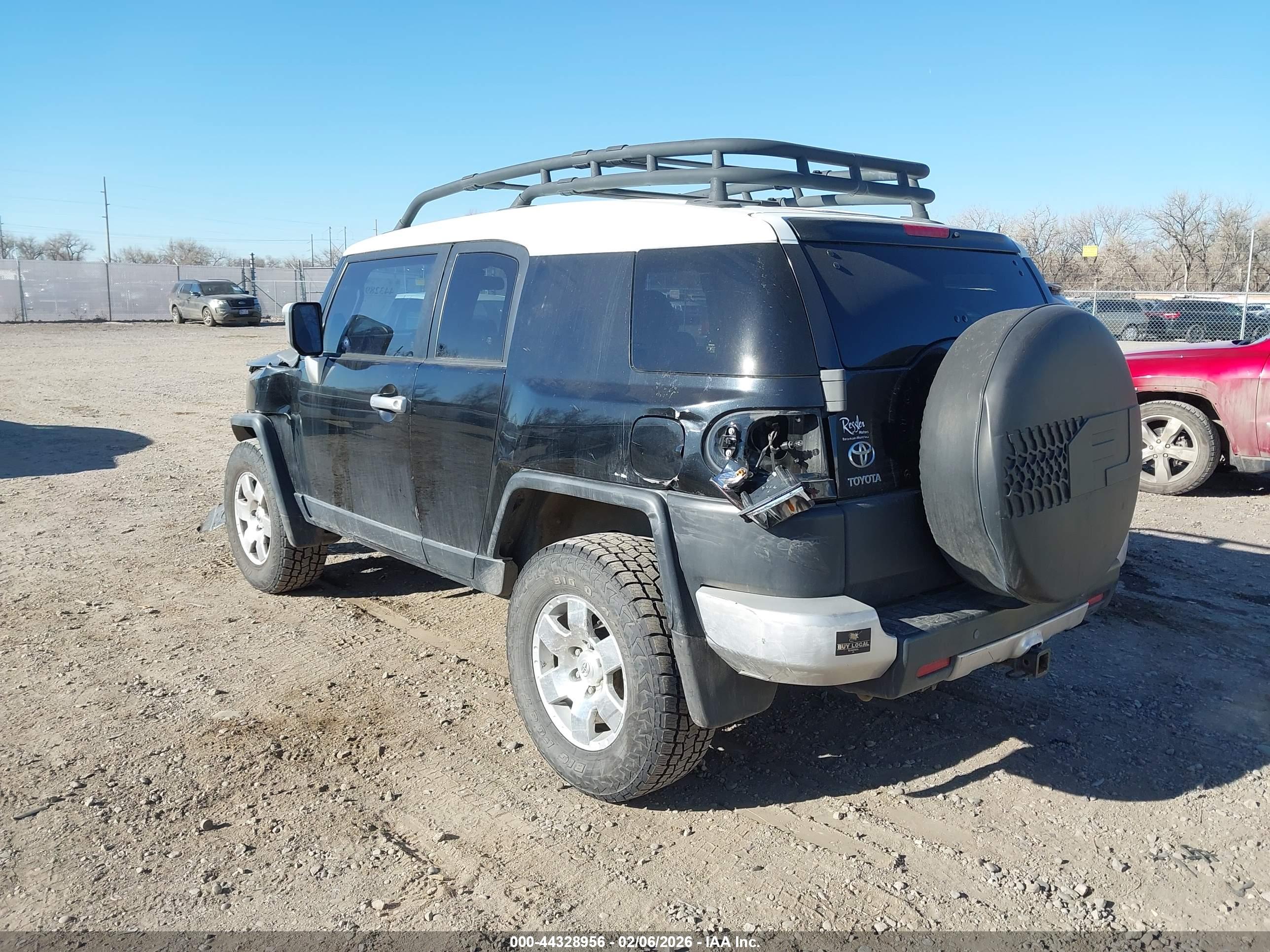 TOYOTA FJ image 3