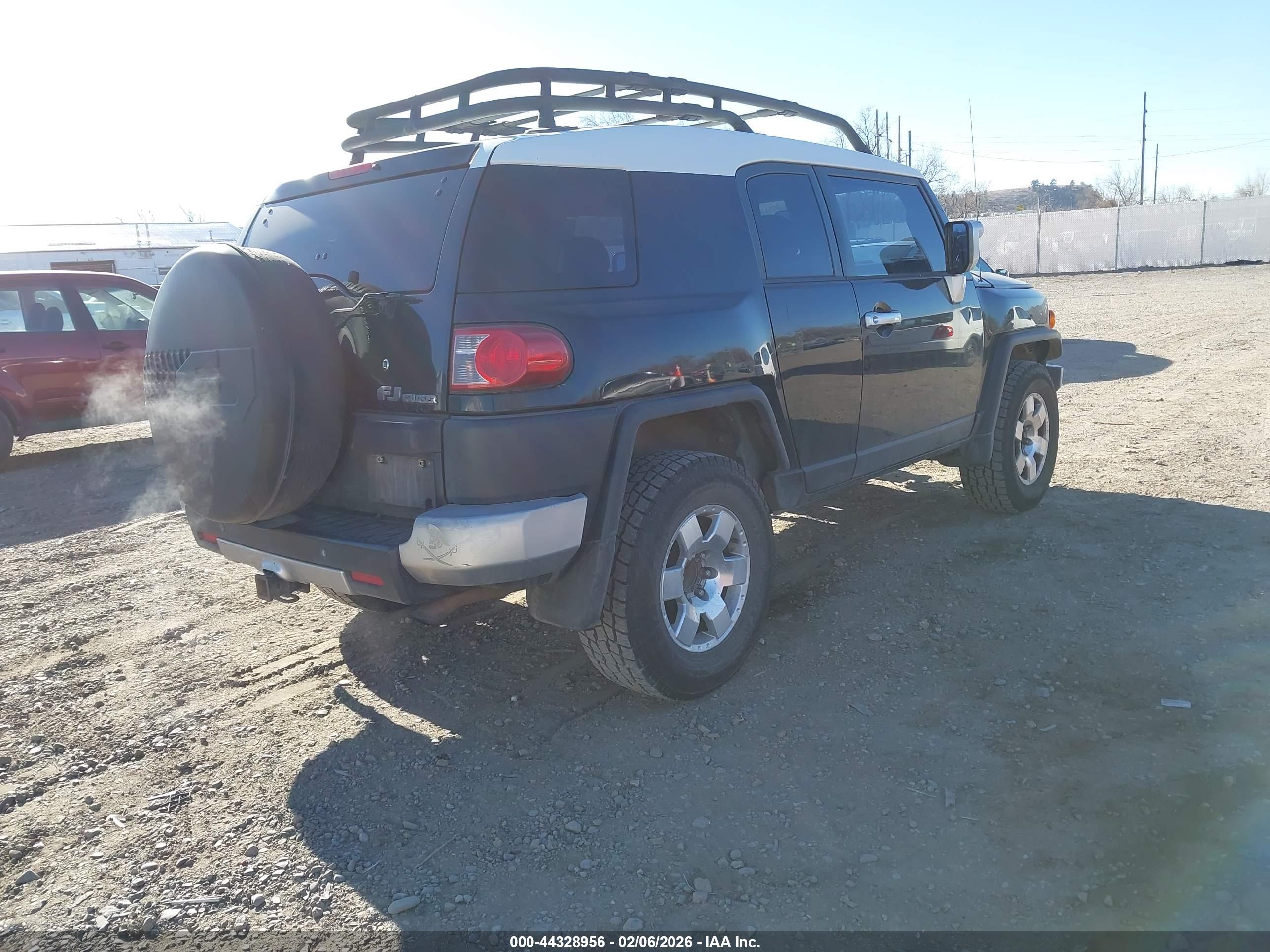 TOYOTA FJ image 4