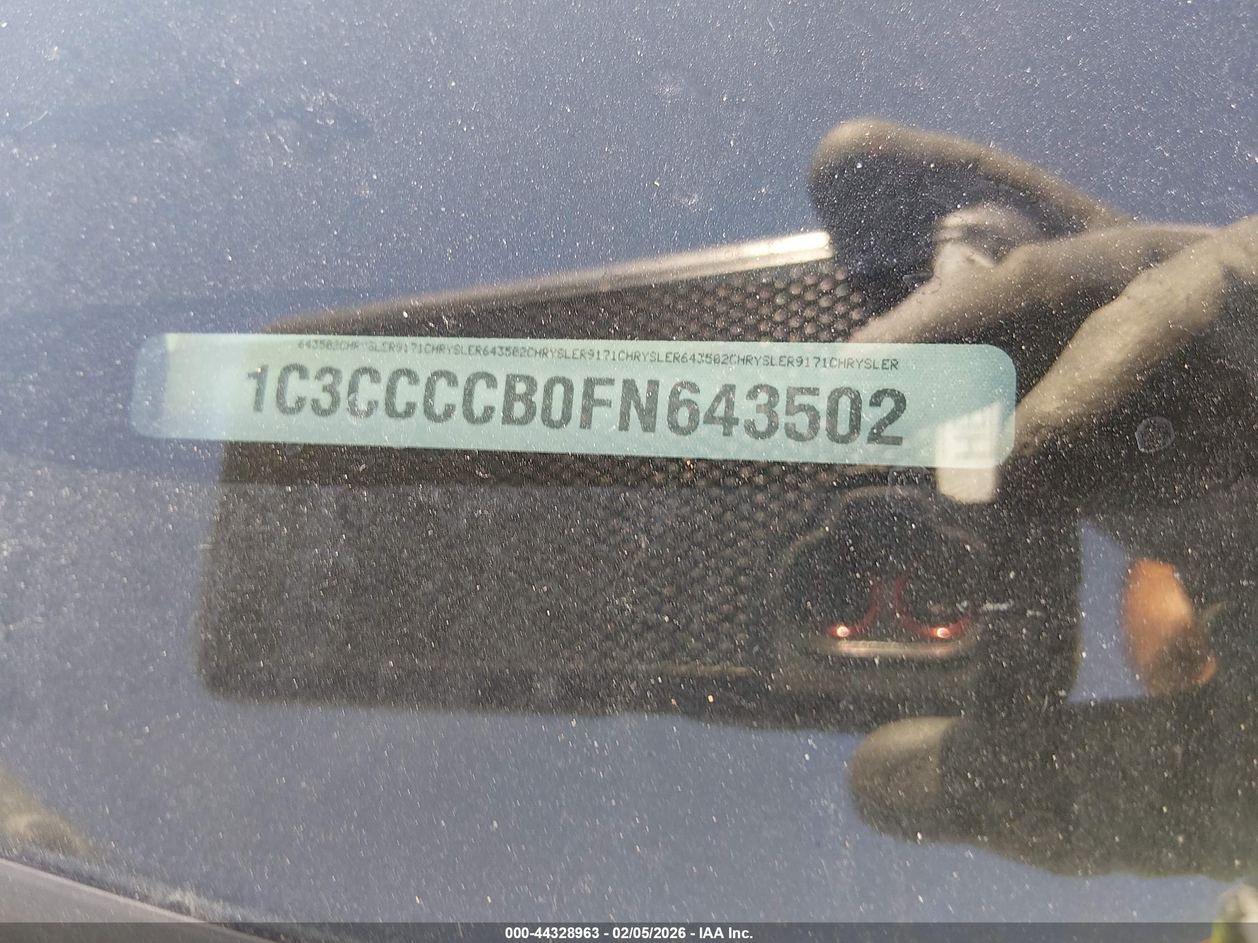 CHRYSLER 200 image 9