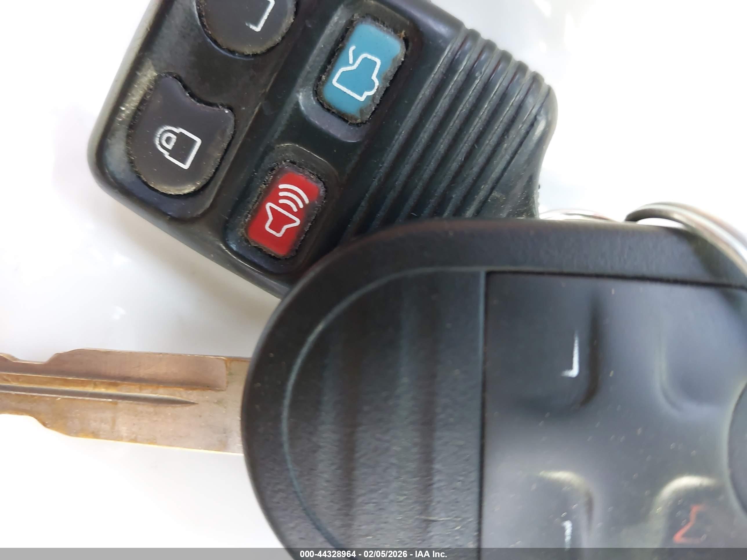 FORD MUSTANG image 11