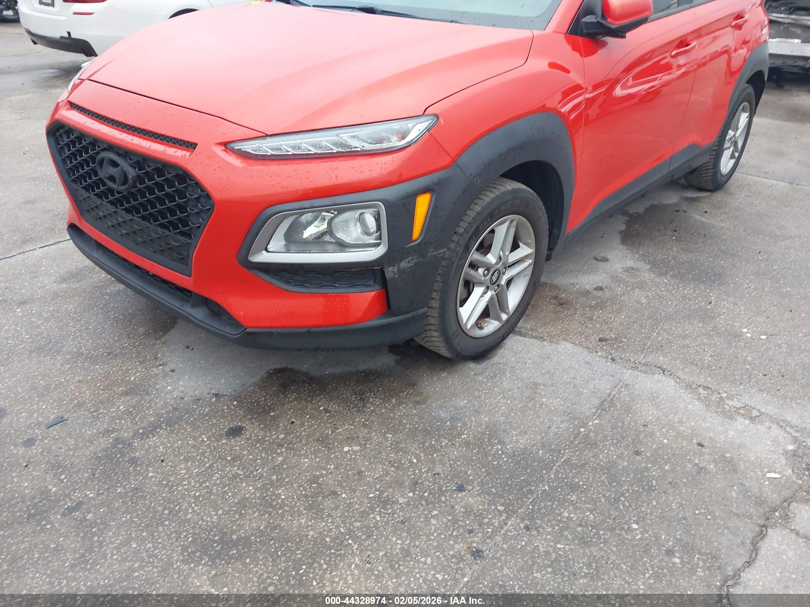 HYUNDAI KONA image 6