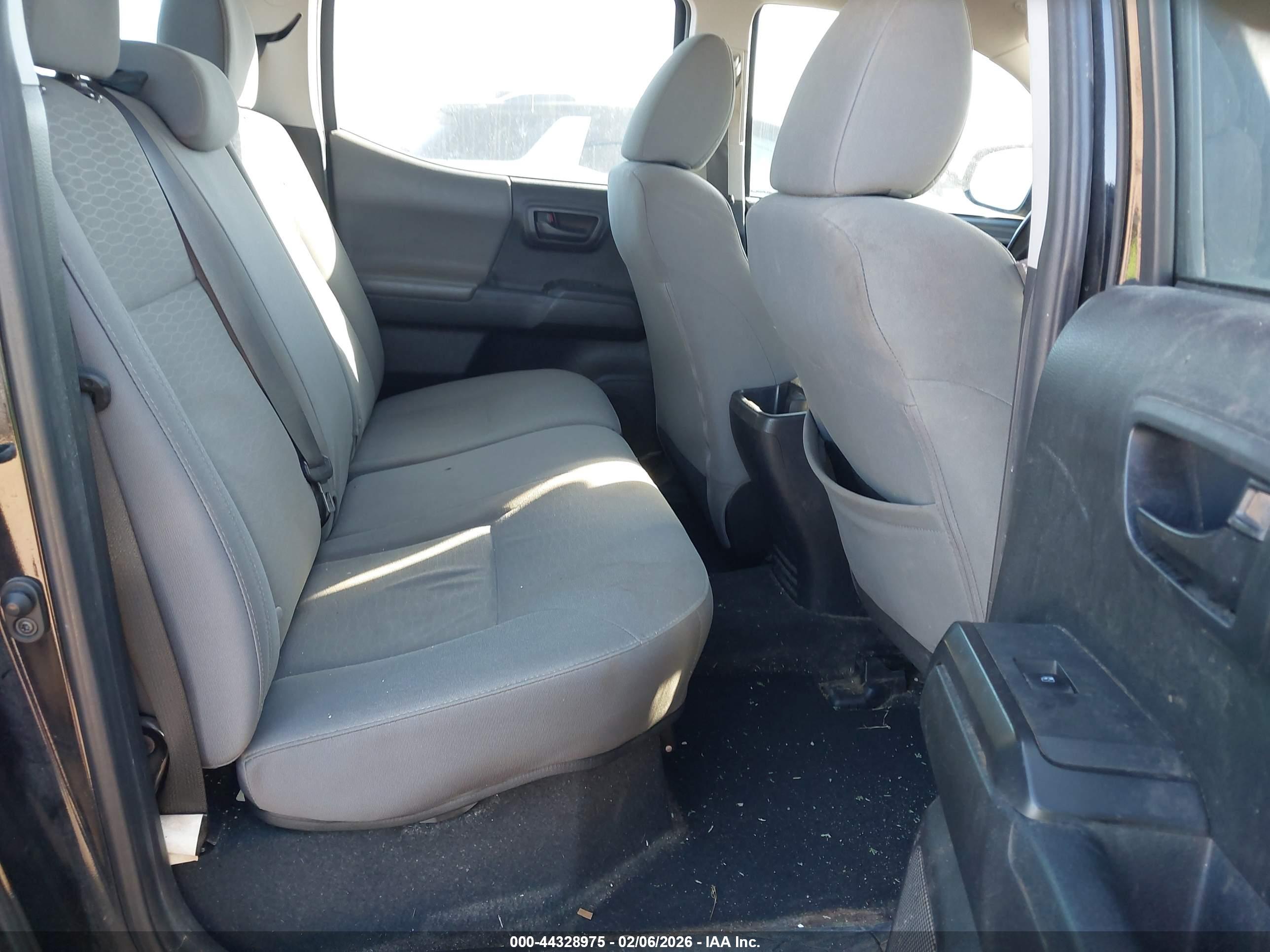 TOYOTA TACOMA image 8