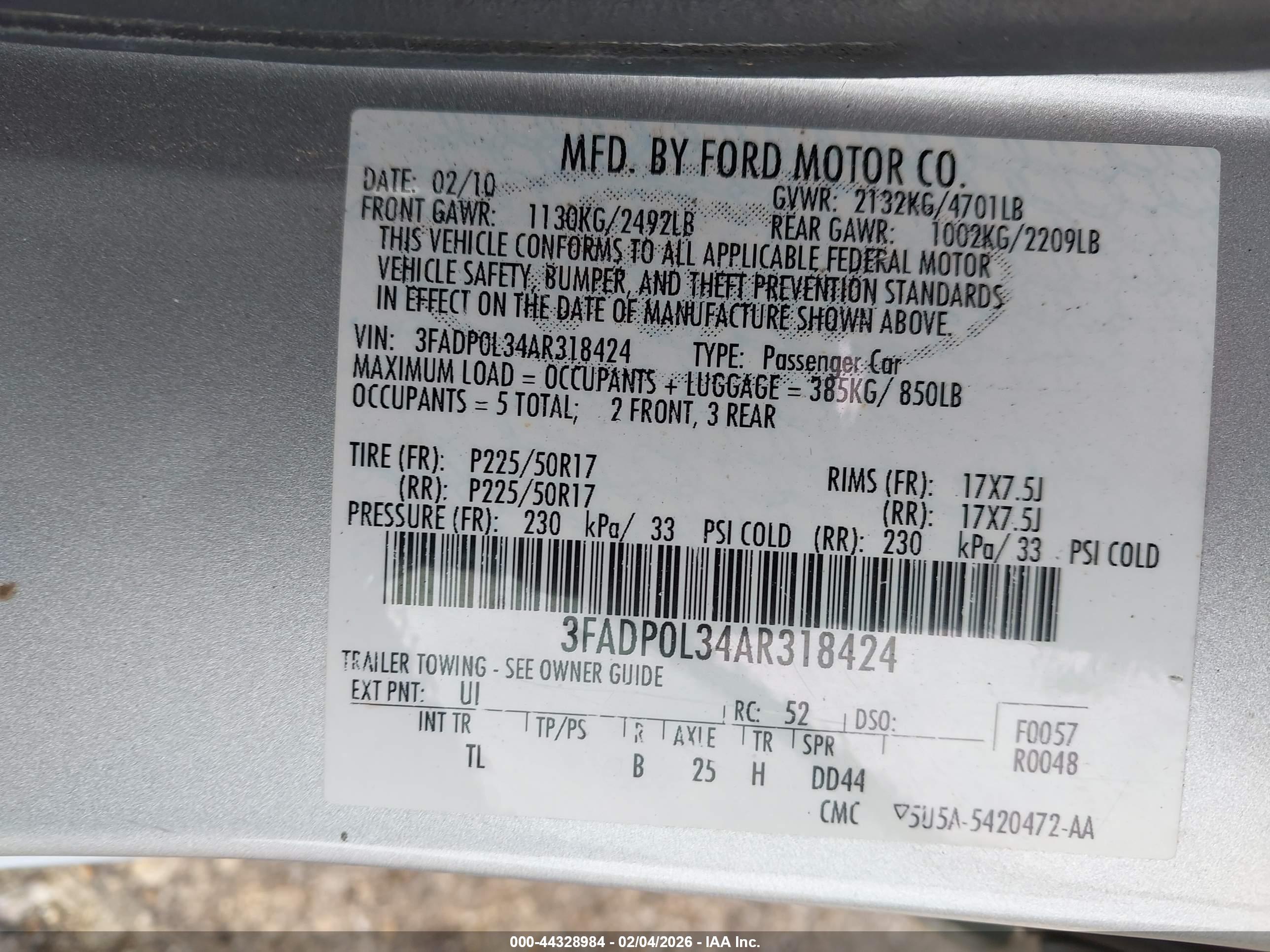 FORD FUSION image 9