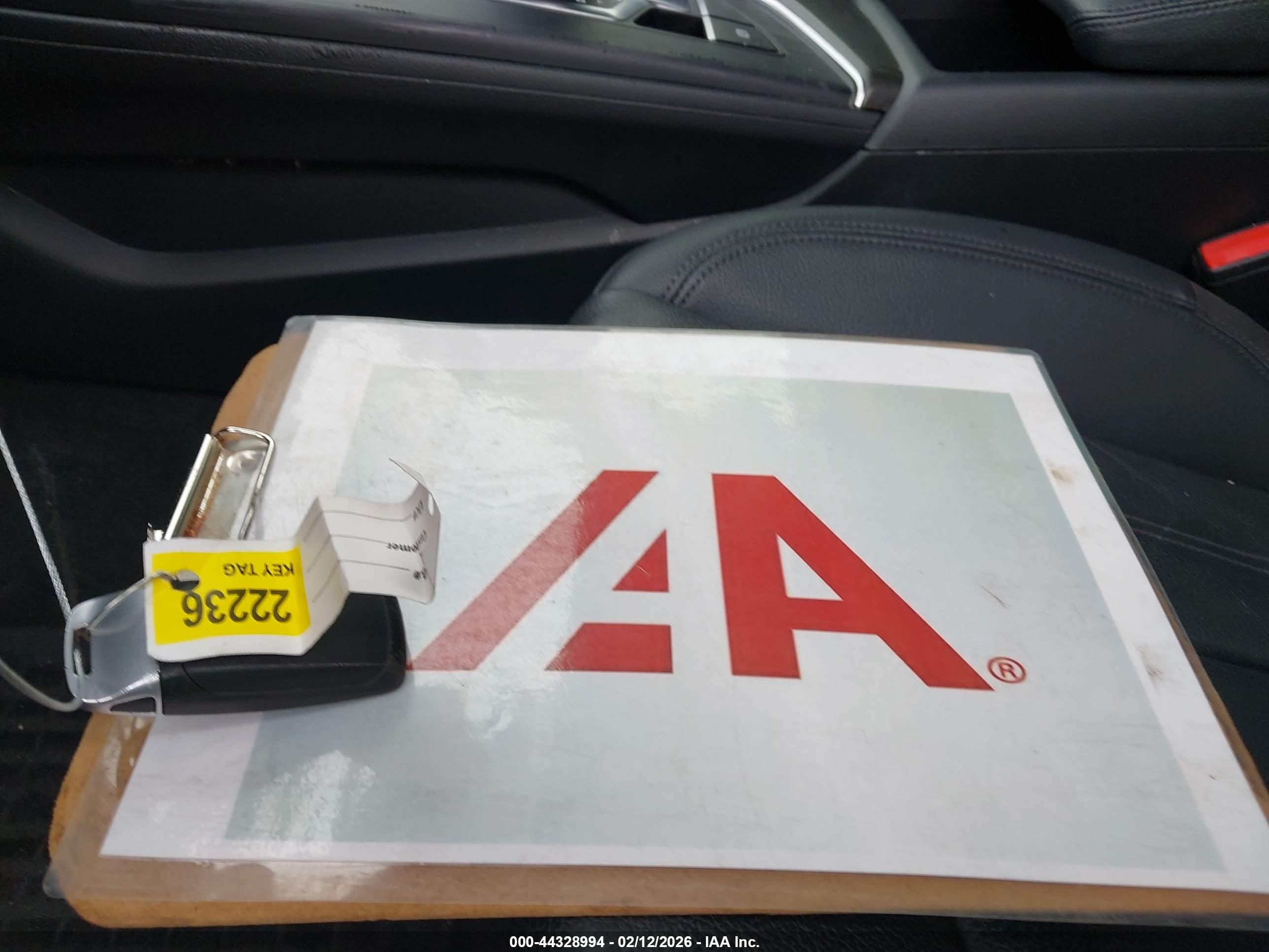 AUDI A4 image 11