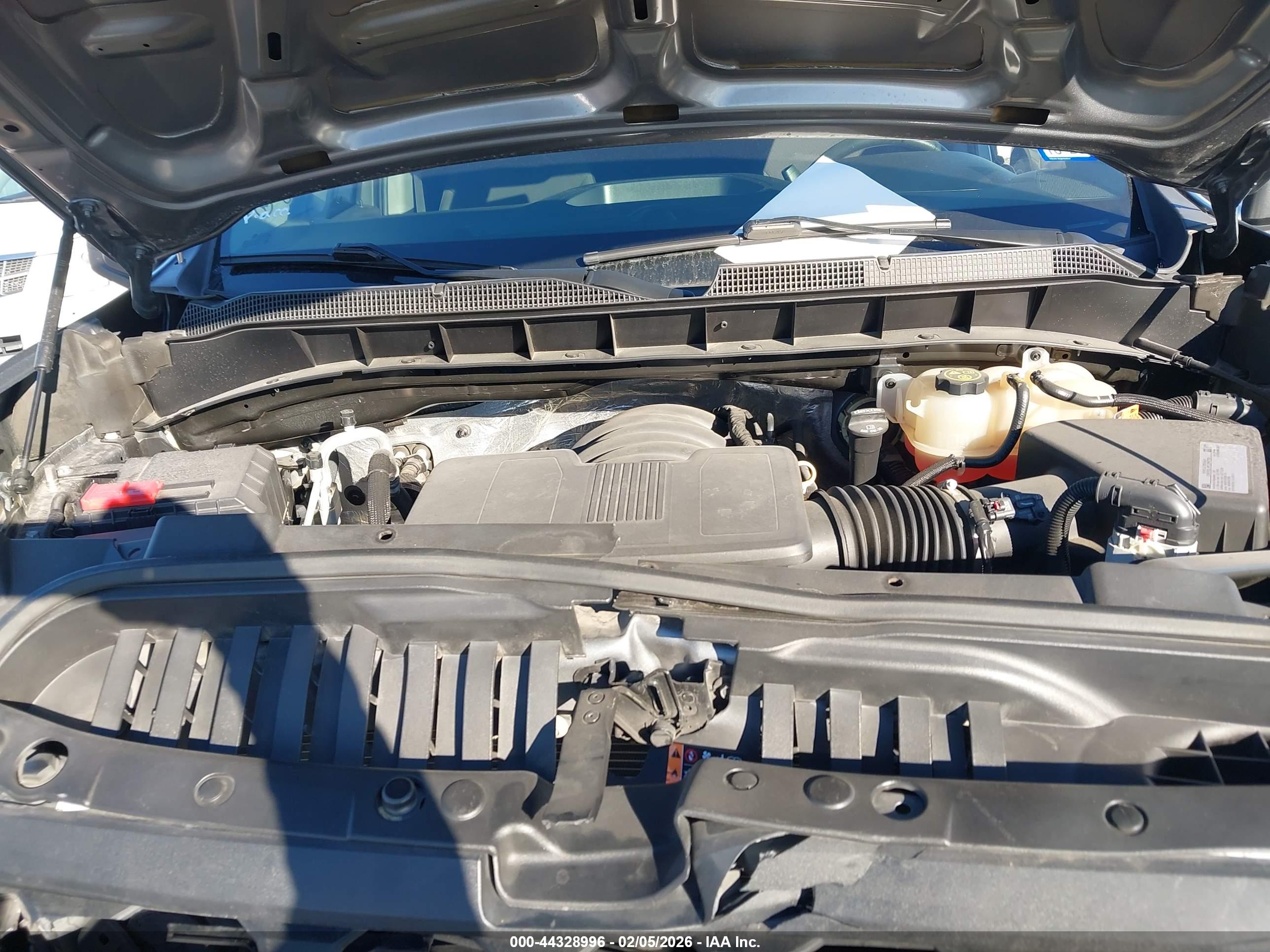 CHEVROLET SILVERADO image 10