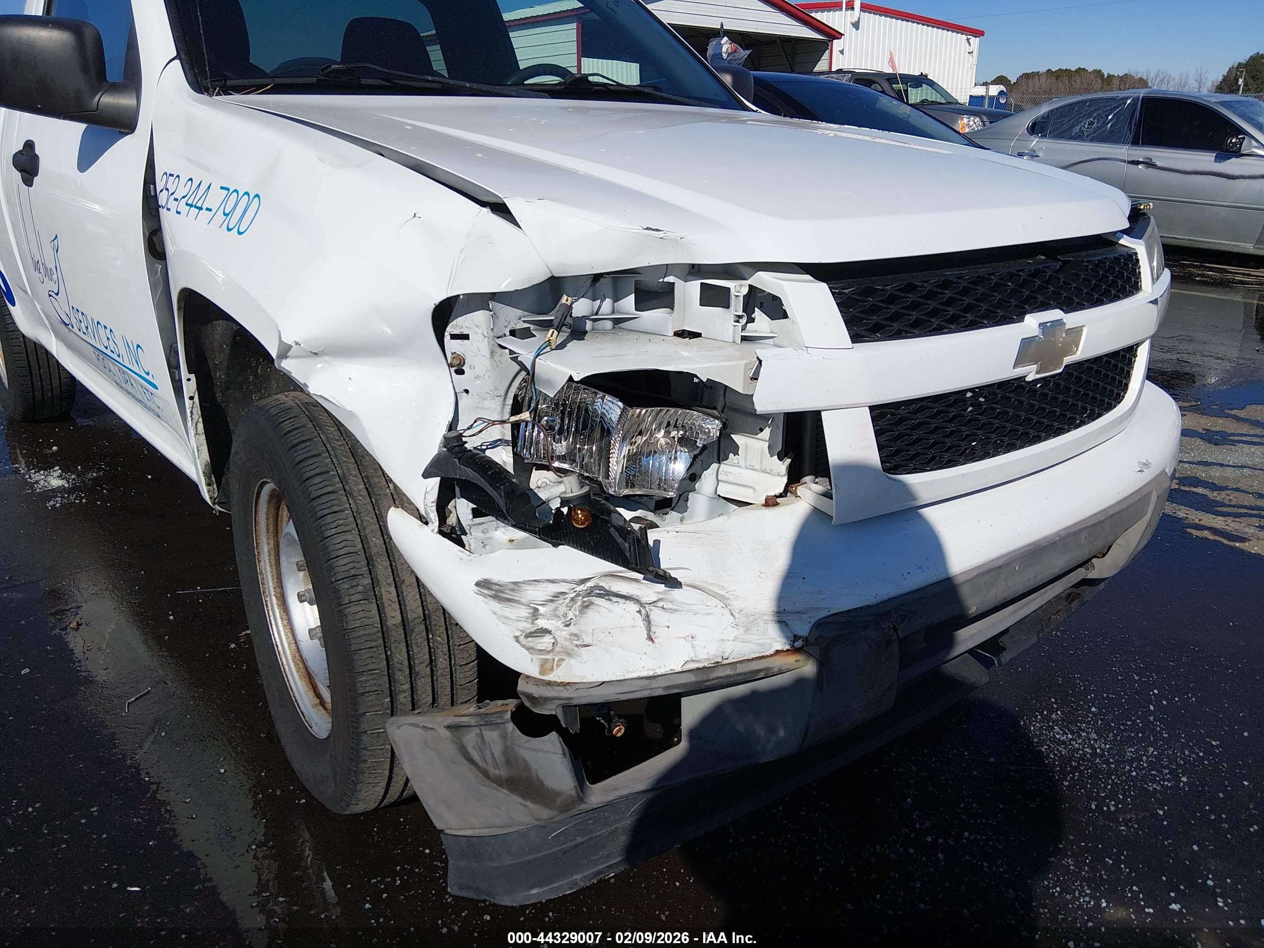 CHEVROLET COLORADO image 6