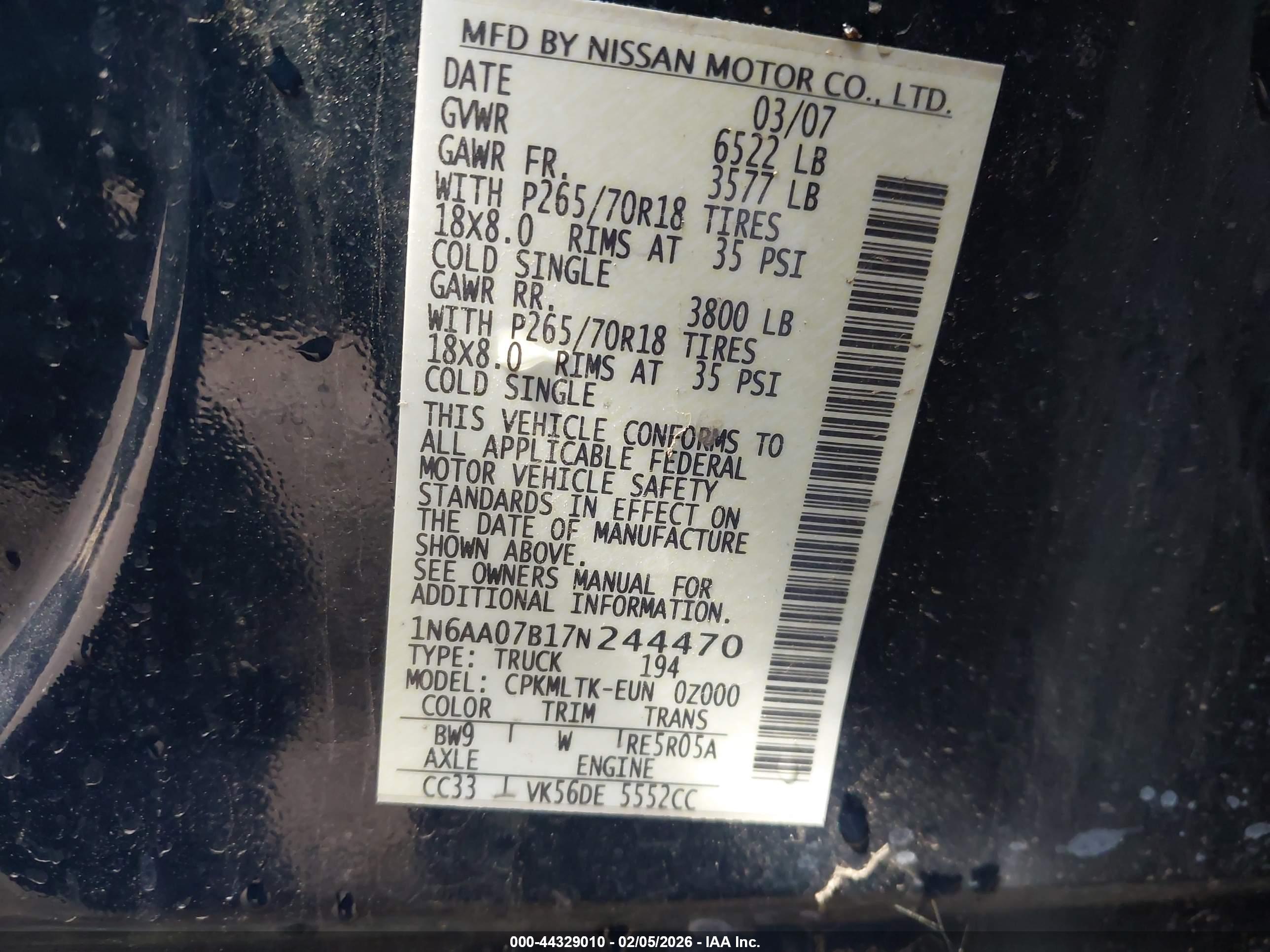 NISSAN TITAN image 9