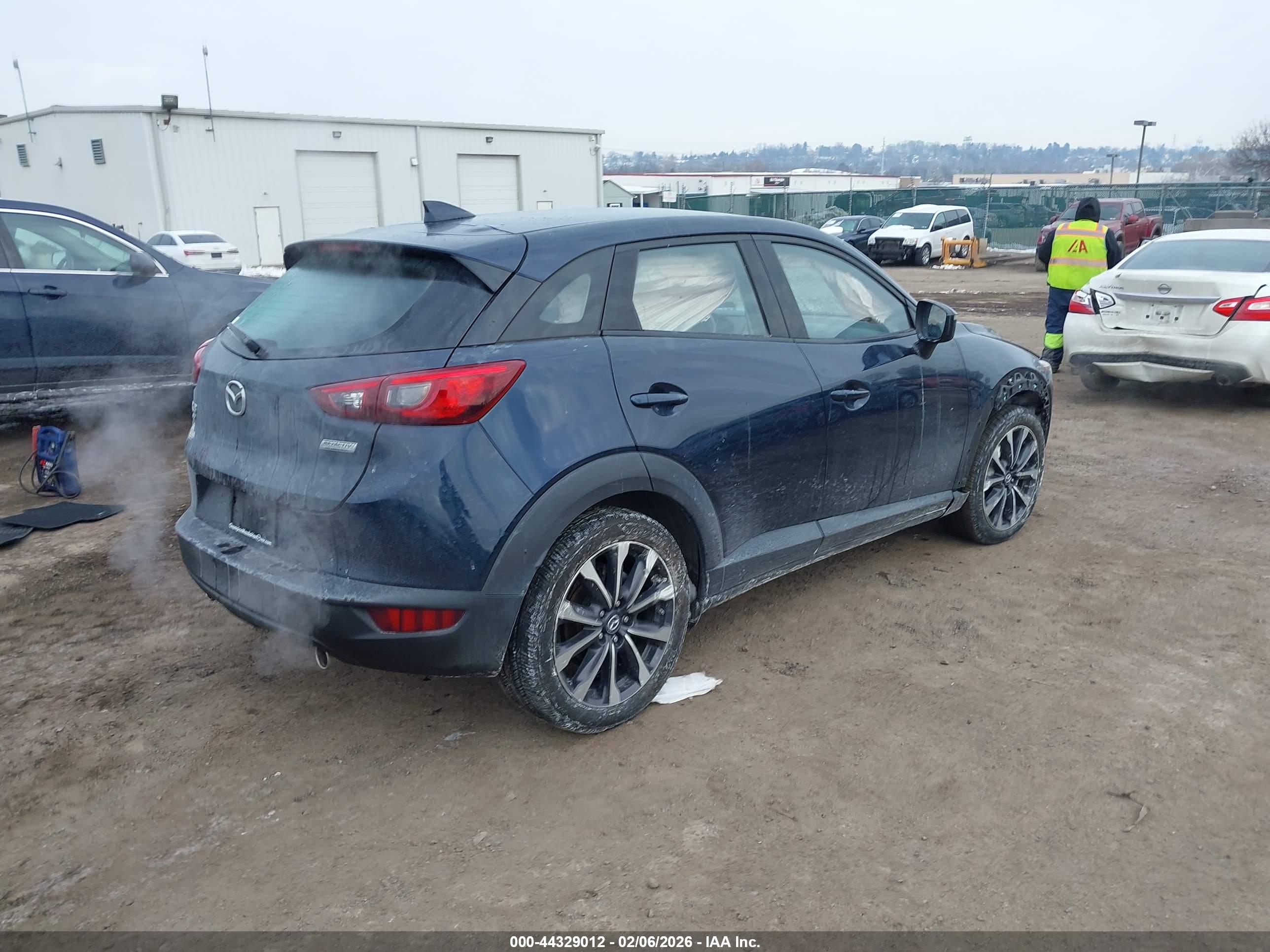 MAZDA CX-3 image 4