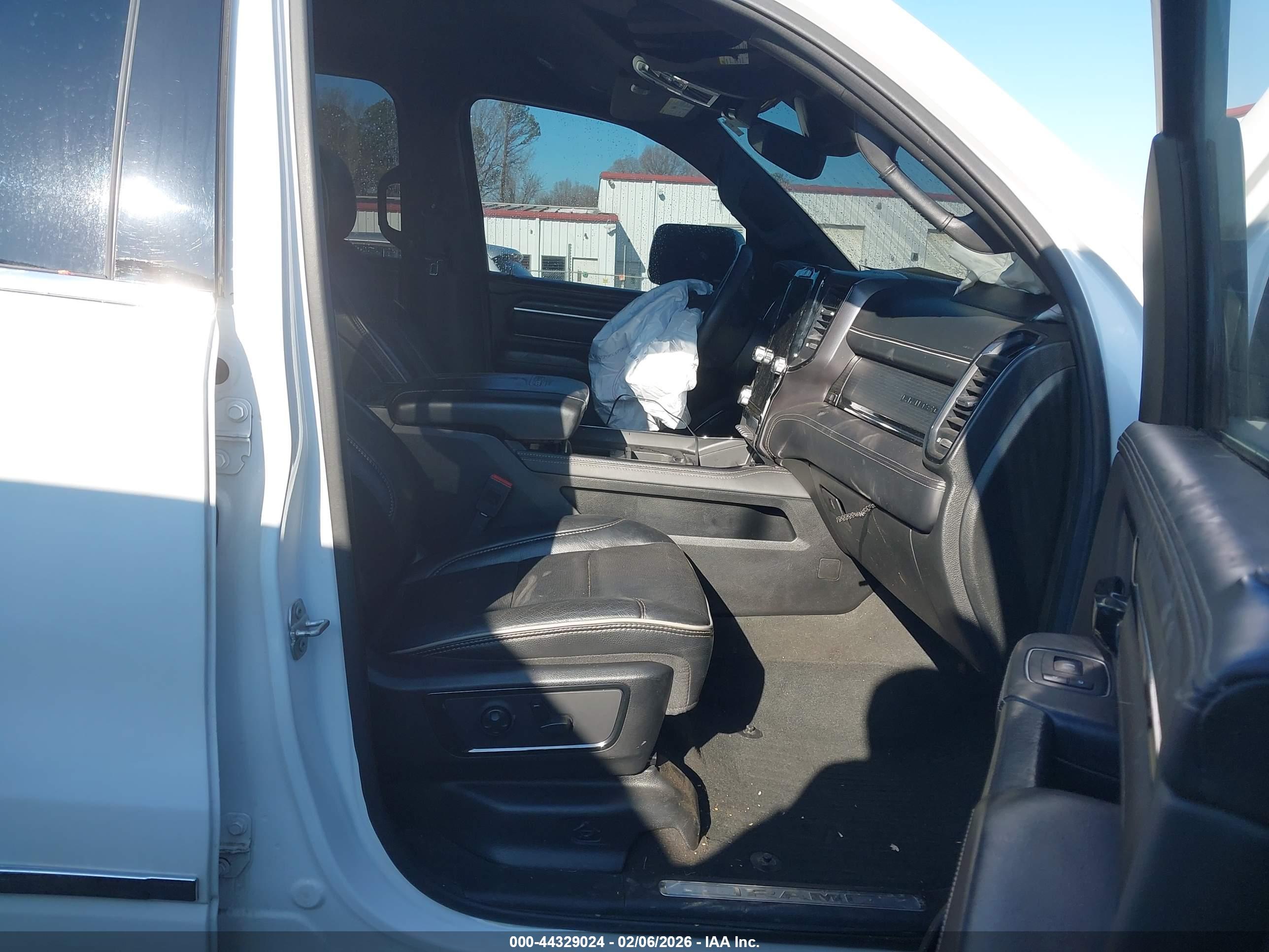 RAM 1500 image 5