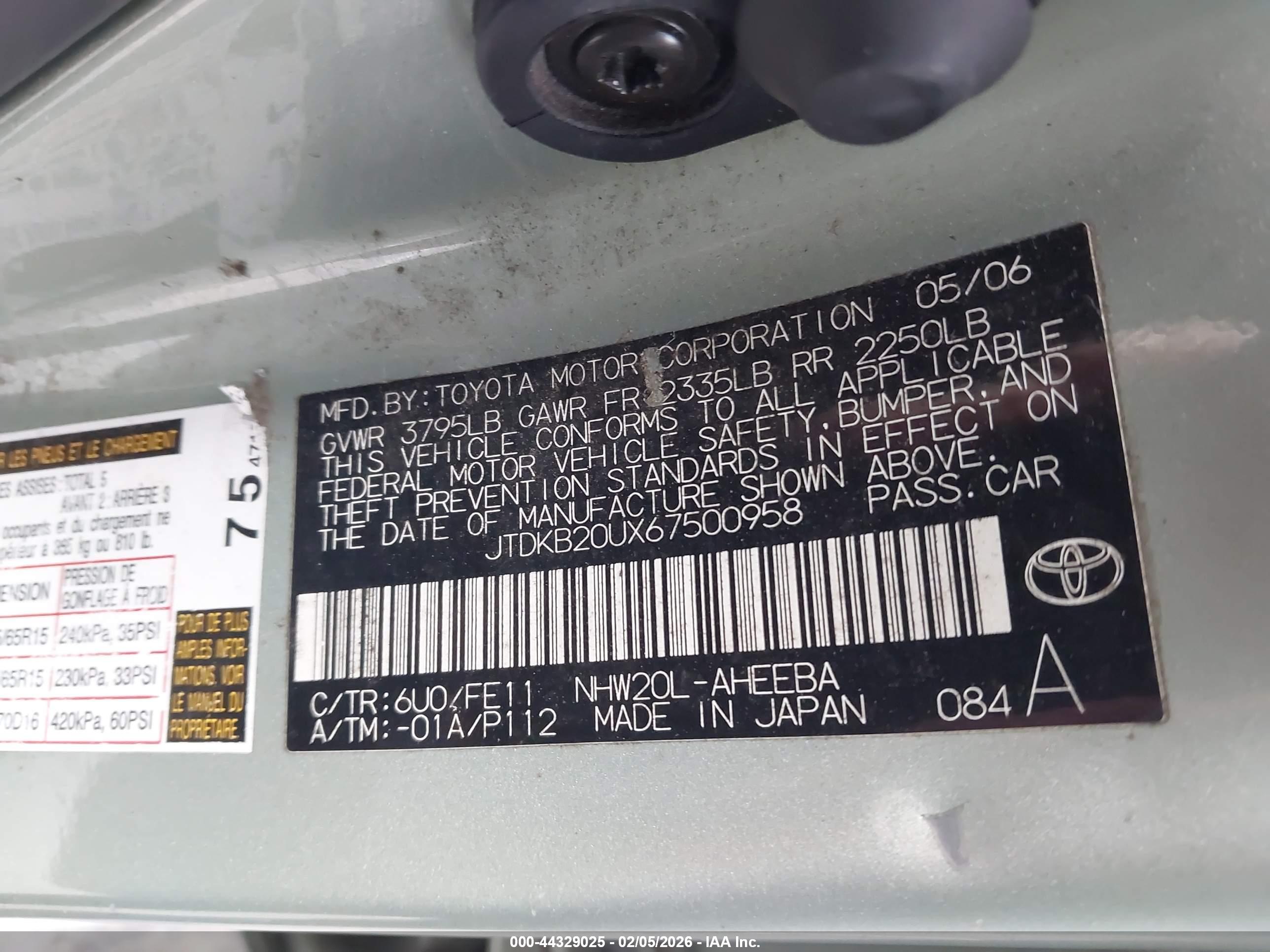 TOYOTA PRIUS image 9