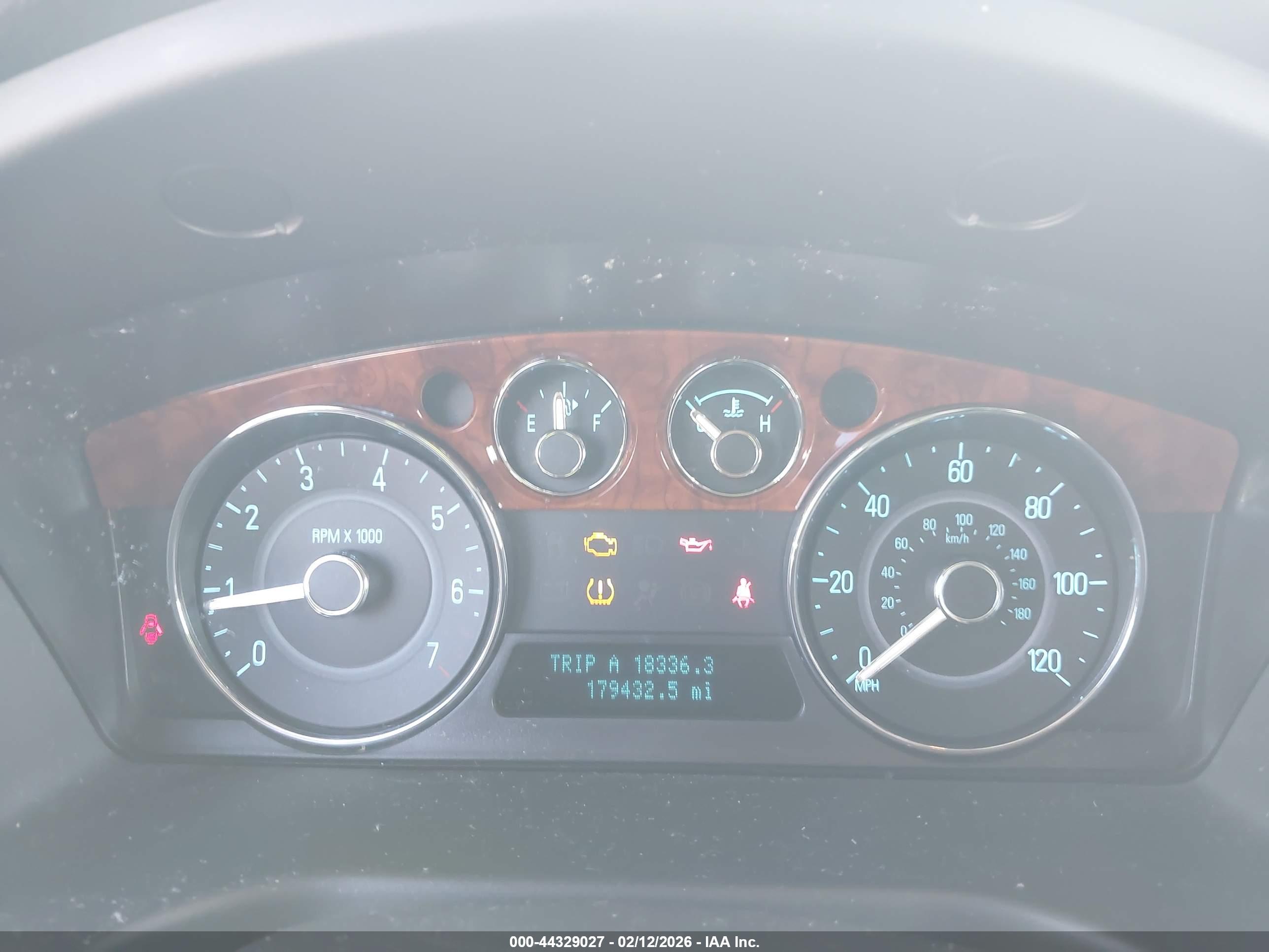 FORD FLEX image 7
