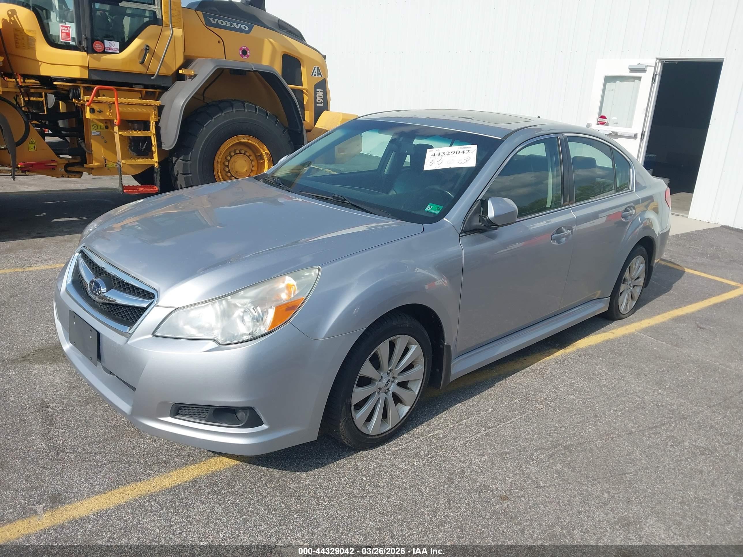SUBARU LEGACY image 2