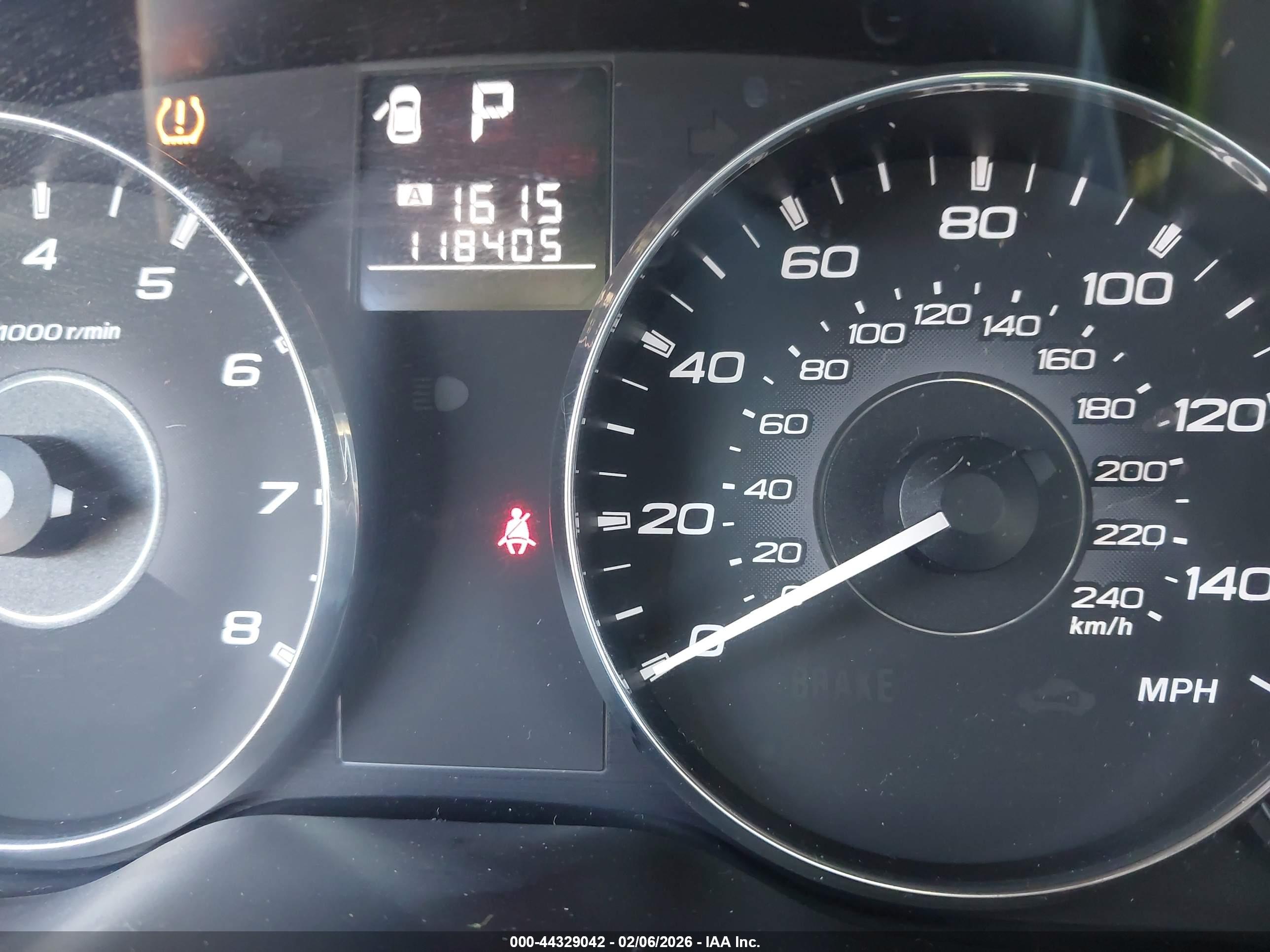 SUBARU LEGACY image 7