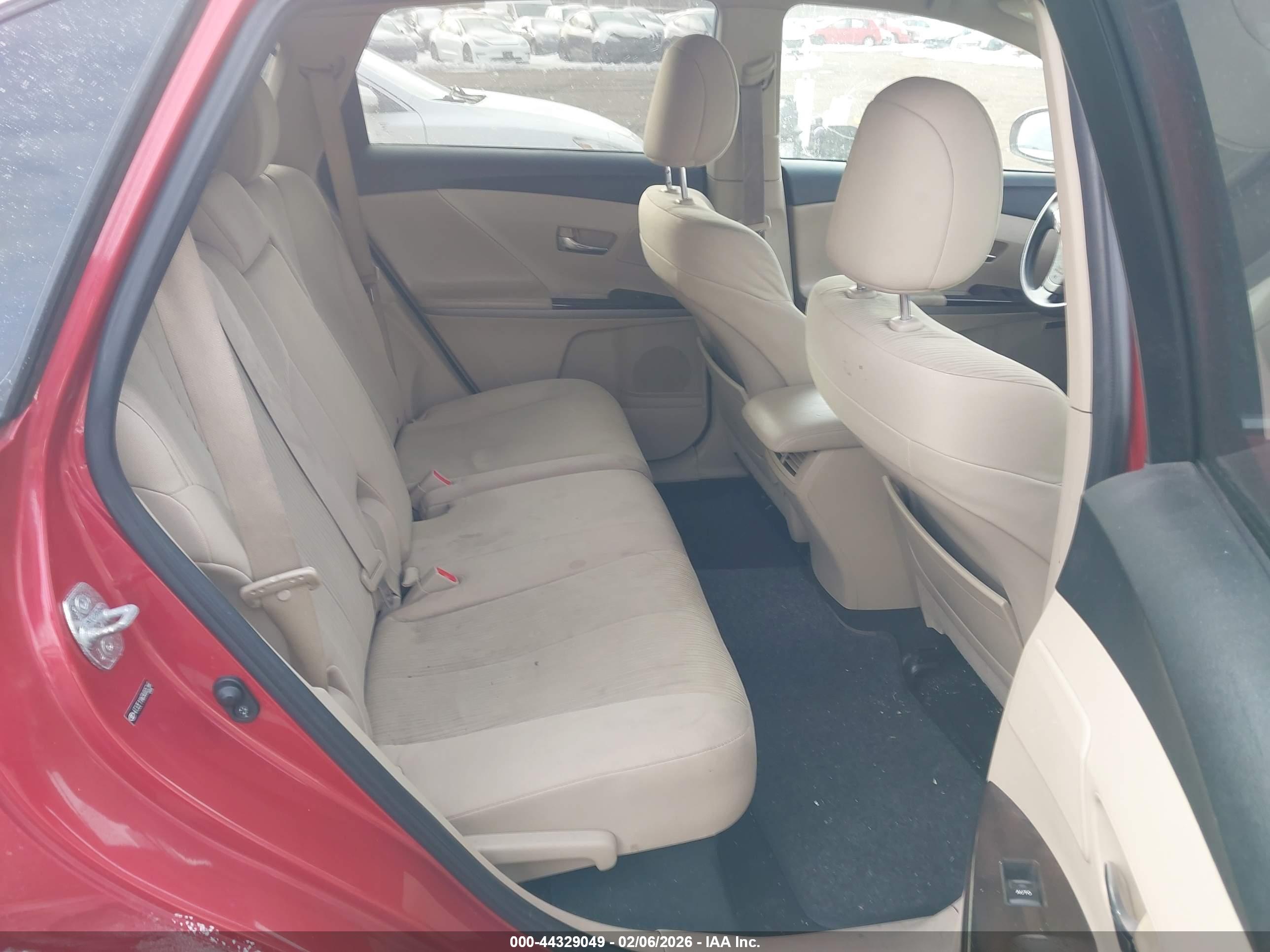 TOYOTA VENZA image 8