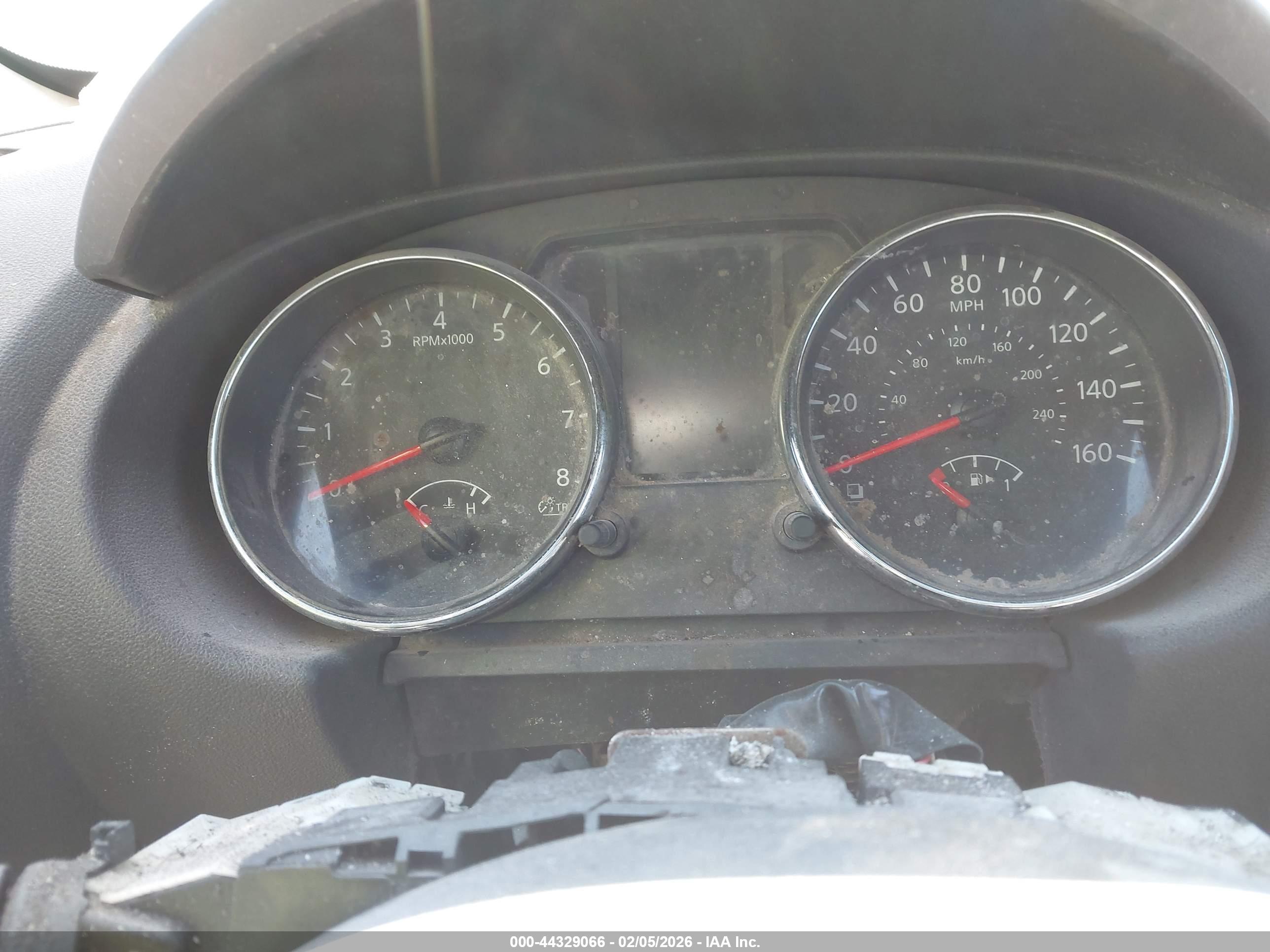 NISSAN ROGUE image 7
