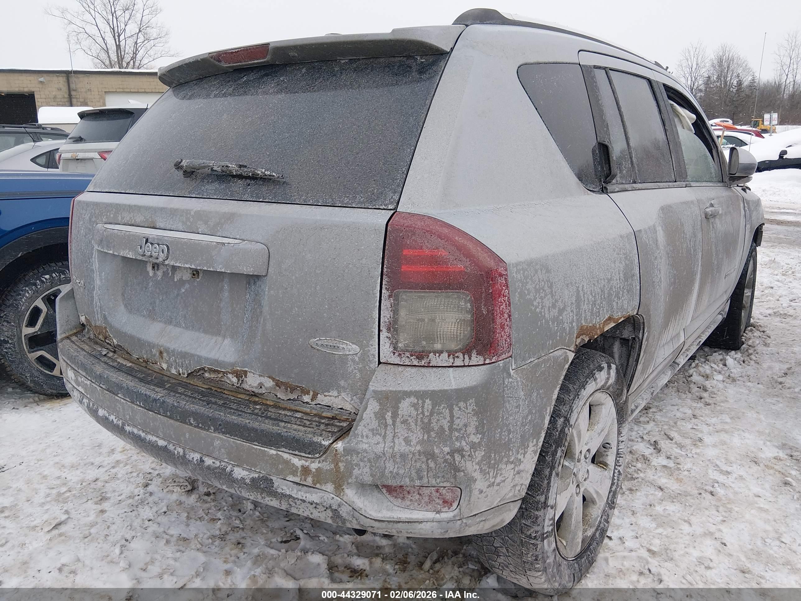 JEEP COMPASS image 4