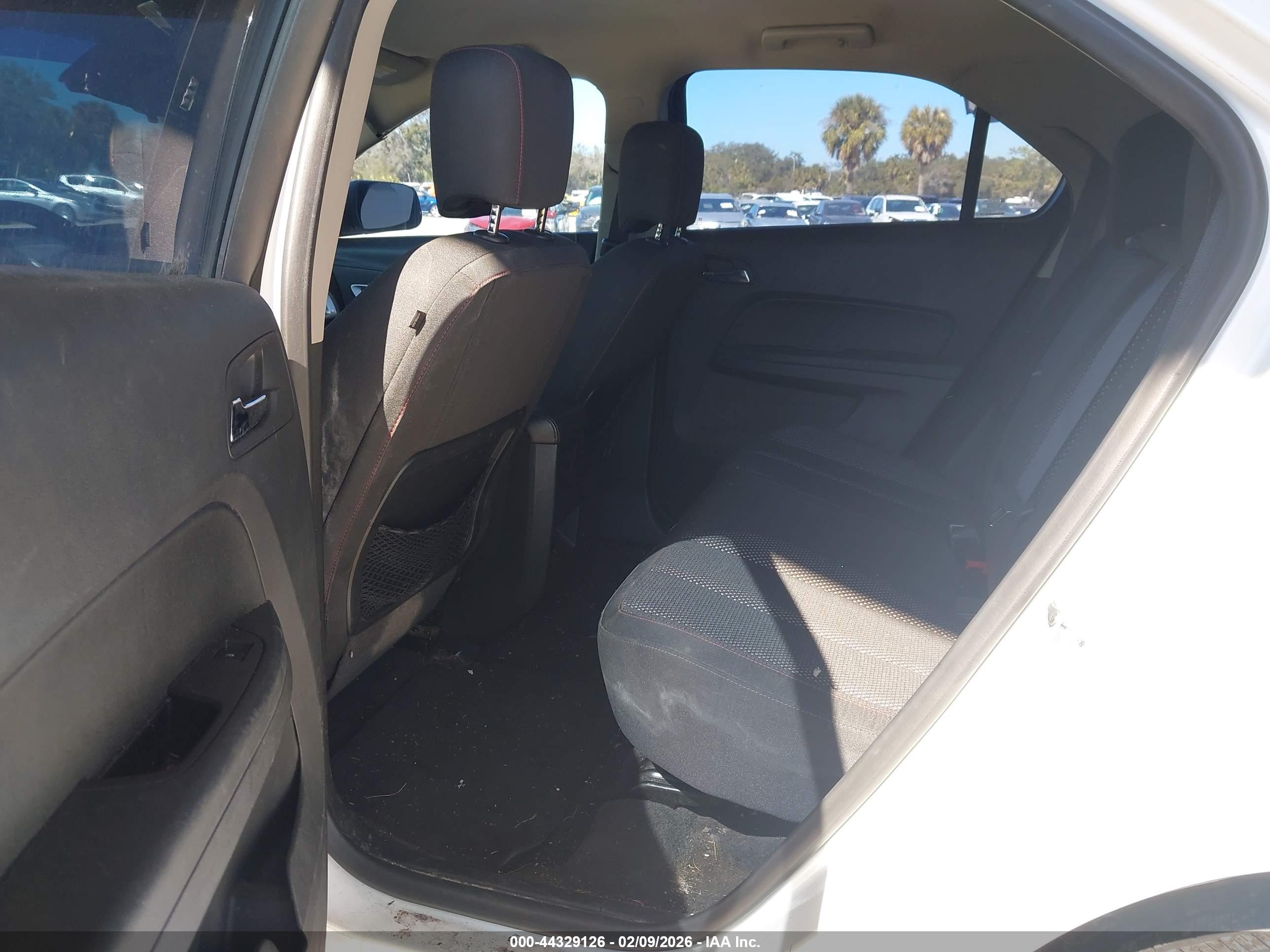 CHEVROLET EQUINOX image 8