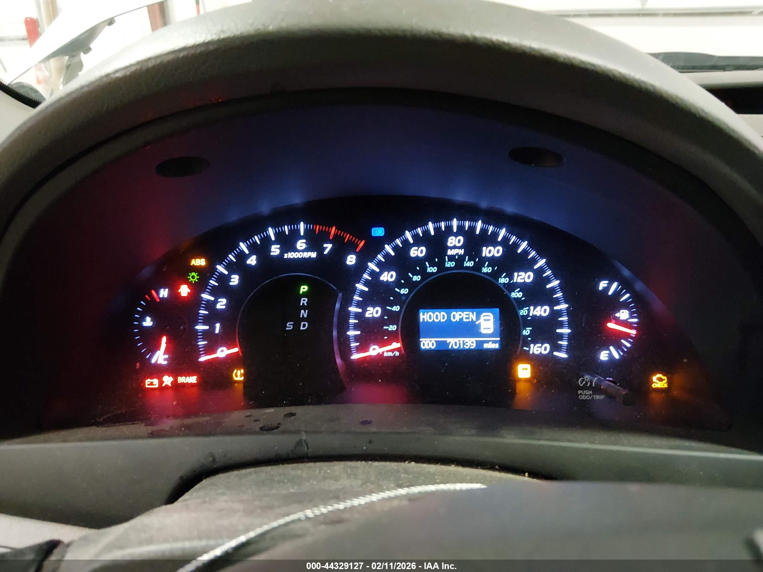 TOYOTA CAMRY image 7