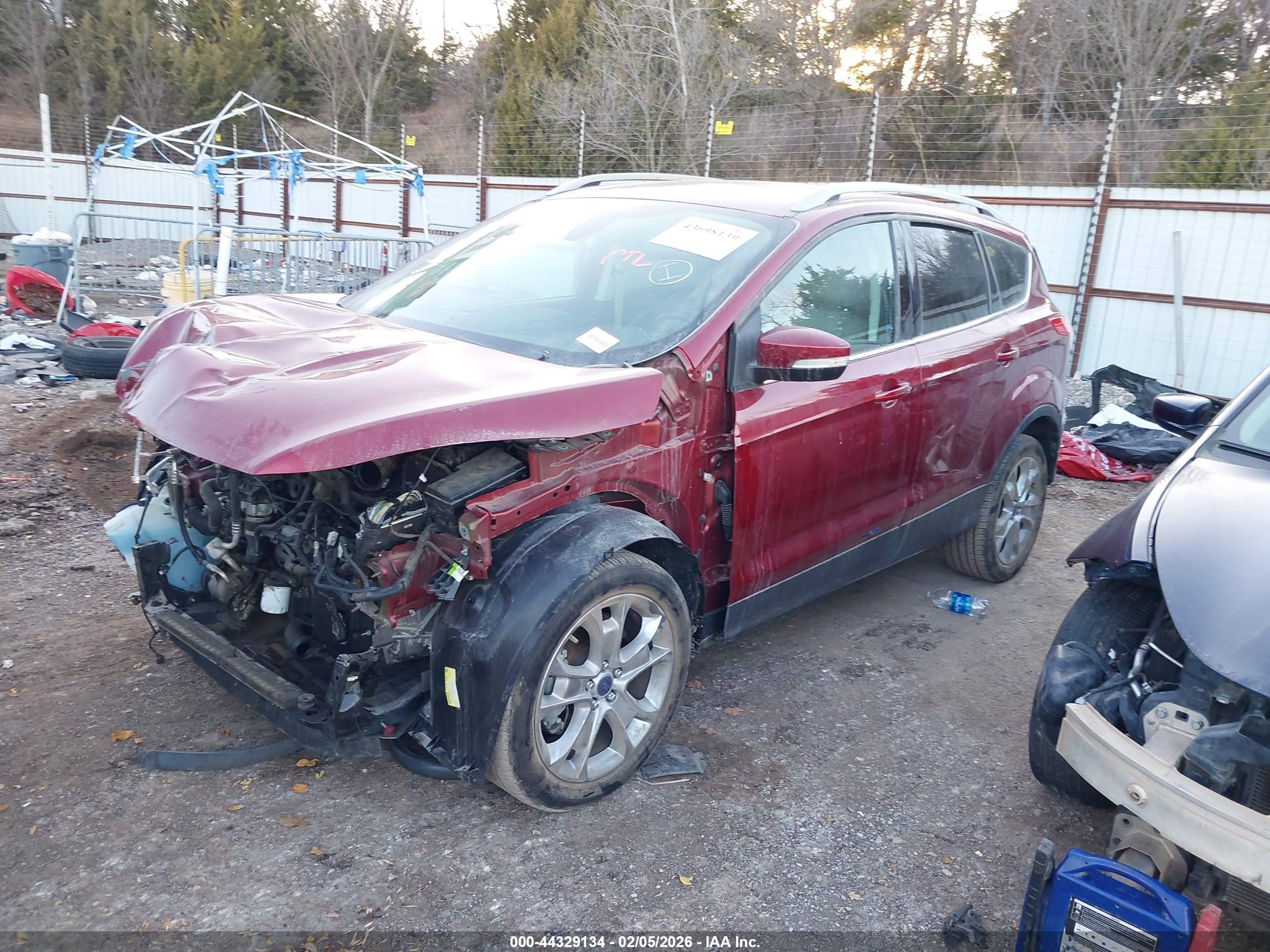 FORD ESCAPE image 2